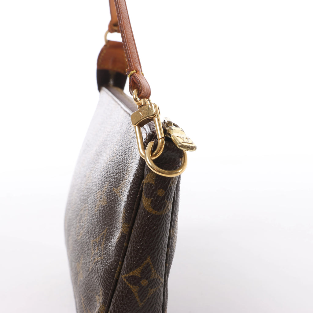 Bolso de mano Louis Vuitton Pochette Accessoir de lona con monograma en marrón M51980
