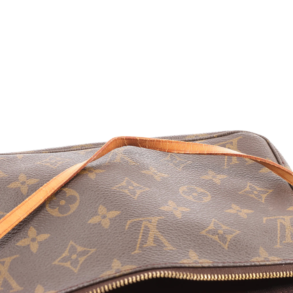 Louis Vuitton Pochette Accessoir Monogram Canvas Handbag in Brown M51980
