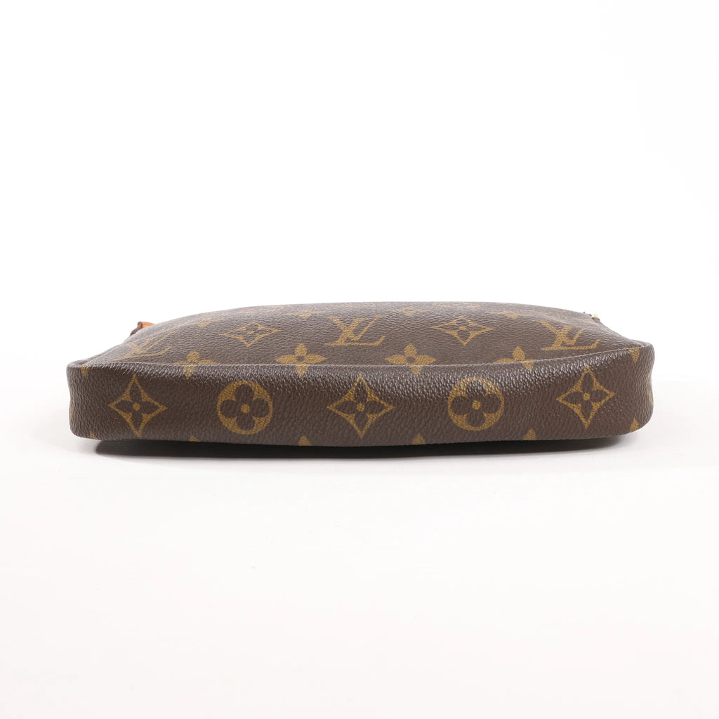 Louis Vuitton Pochette Accessoir Monogram Canvas Handbag in Brown M51980