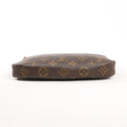 Louis Vuitton Pochette Accessoir Monogram Canvas Handbag in Brown M51980