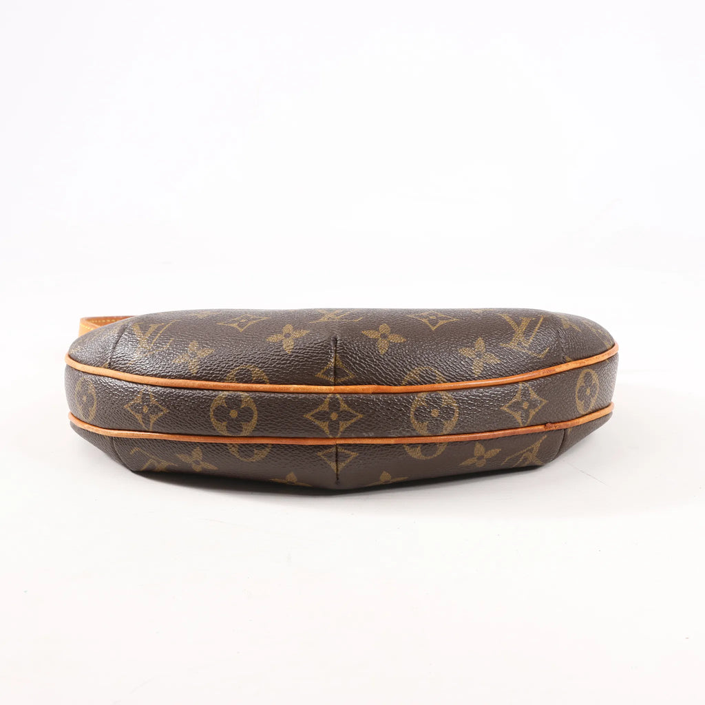 Louis Vuitton Monogram Pochette Croissant Shoulder Bag in Brown M51510