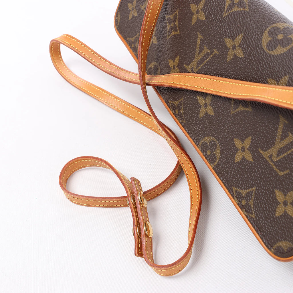Louis Vuitton Pochette Twin GM Monogram Canvas Crossbody Bag in Brown M51852