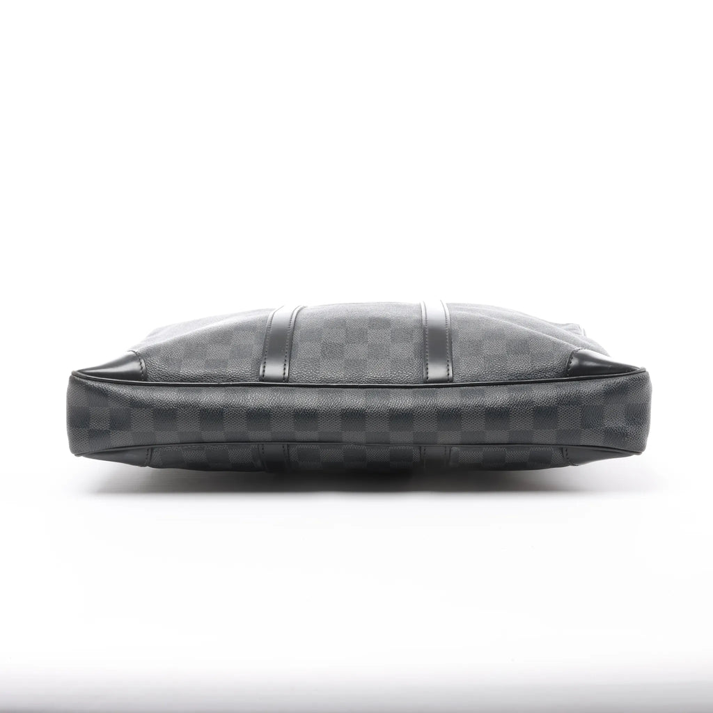 Louis Vuitton Porte Document Voyages Damier Graphite Handbag in Black N41125