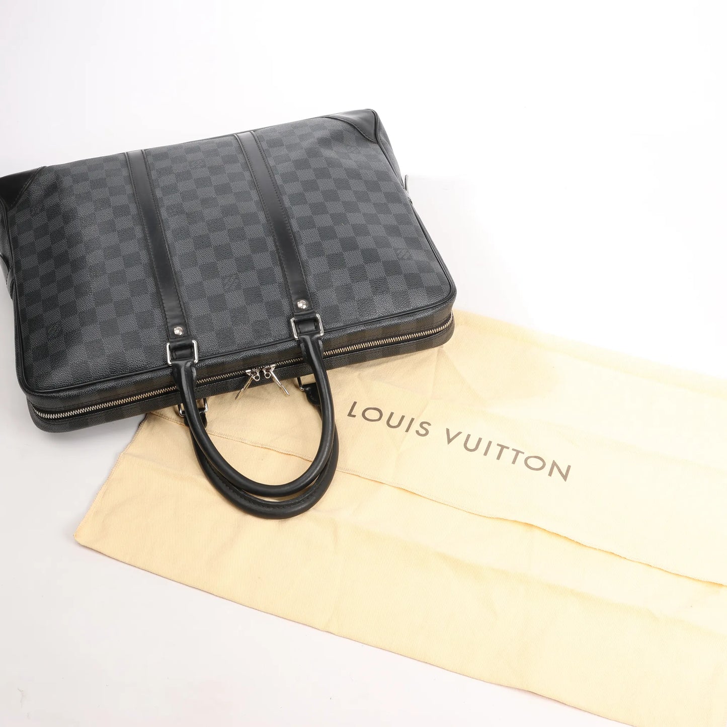 Louis Vuitton Porte Documents Voyages Damier Graphite Handbag in Dark Gray N41125