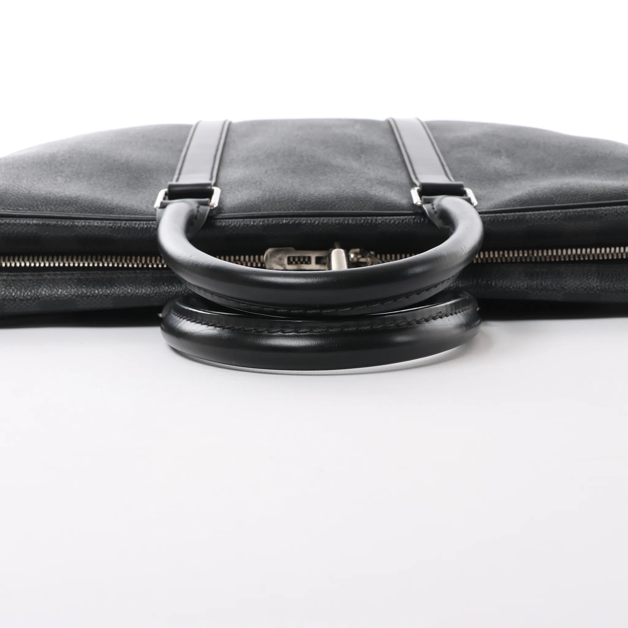 Louis Vuitton Porte Documents Voyages Damier Graphite Handbag in Dark Gray N41125