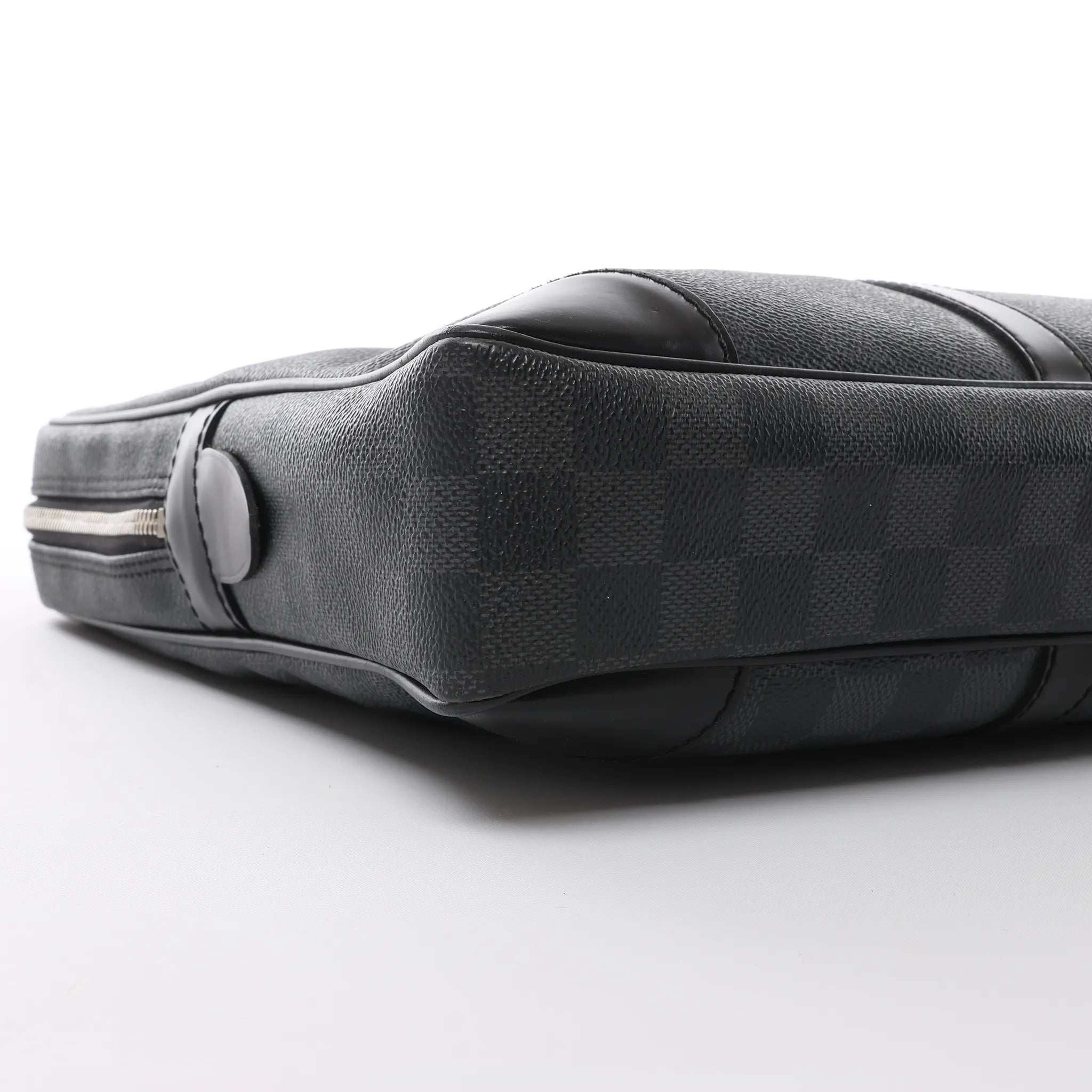Louis Vuitton Porte Documents Voyages Damier Graphite Handbag in Dark Gray N41125