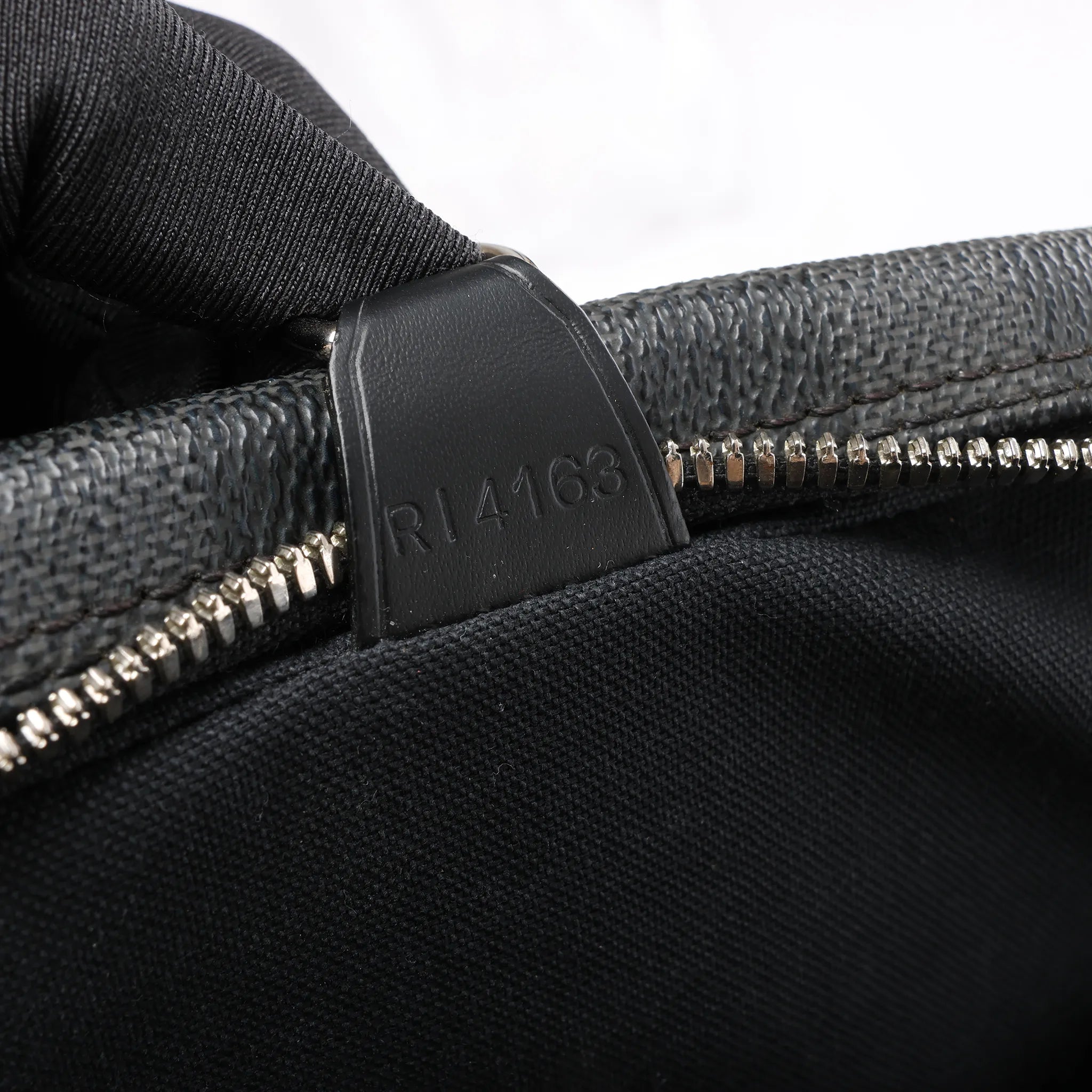 Louis Vuitton Porte Documents Voyages Damier Graphite Handbag in Dark Gray N41125