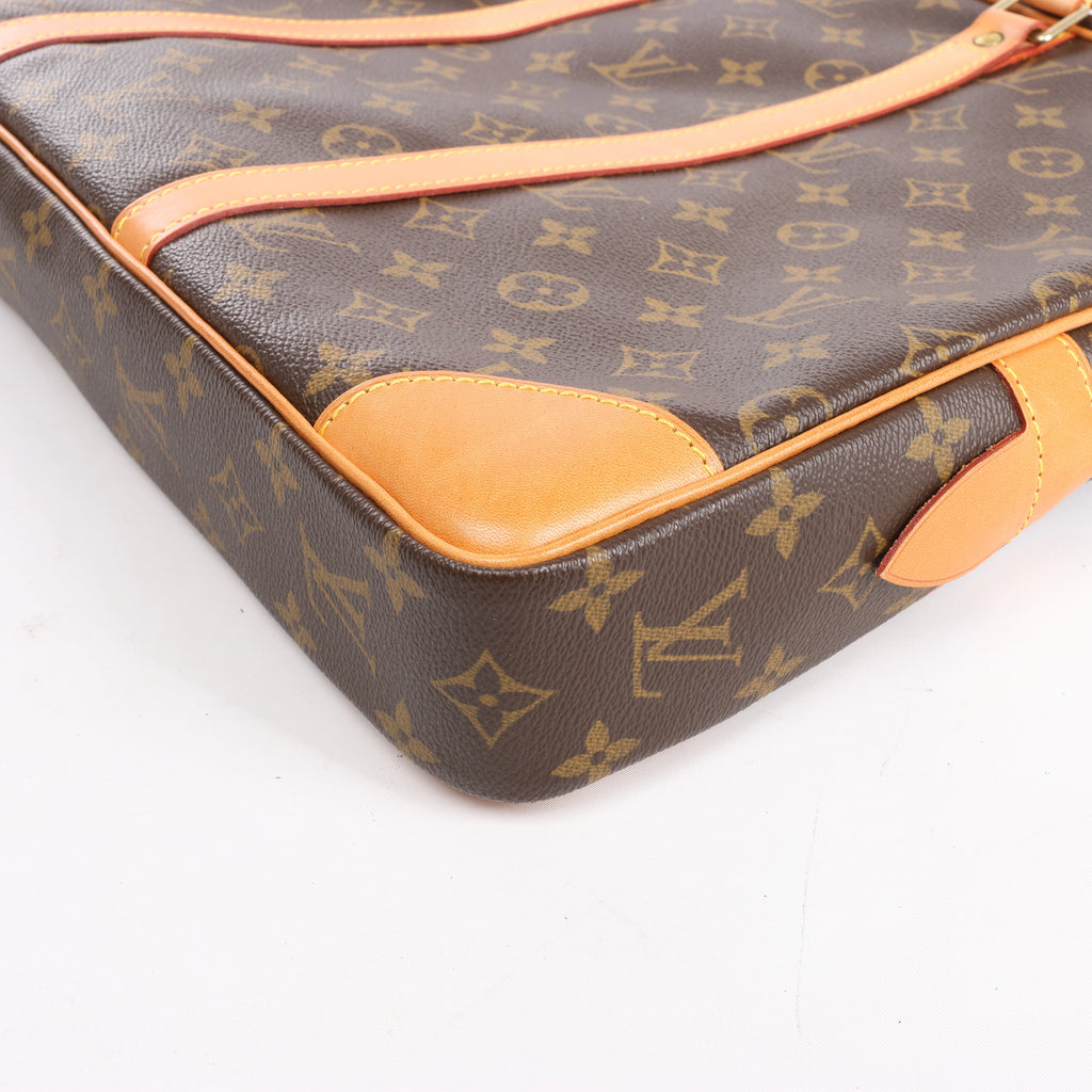 Louis Vuitton Porte Document Voyages Monogram Handbag in Brown M53361