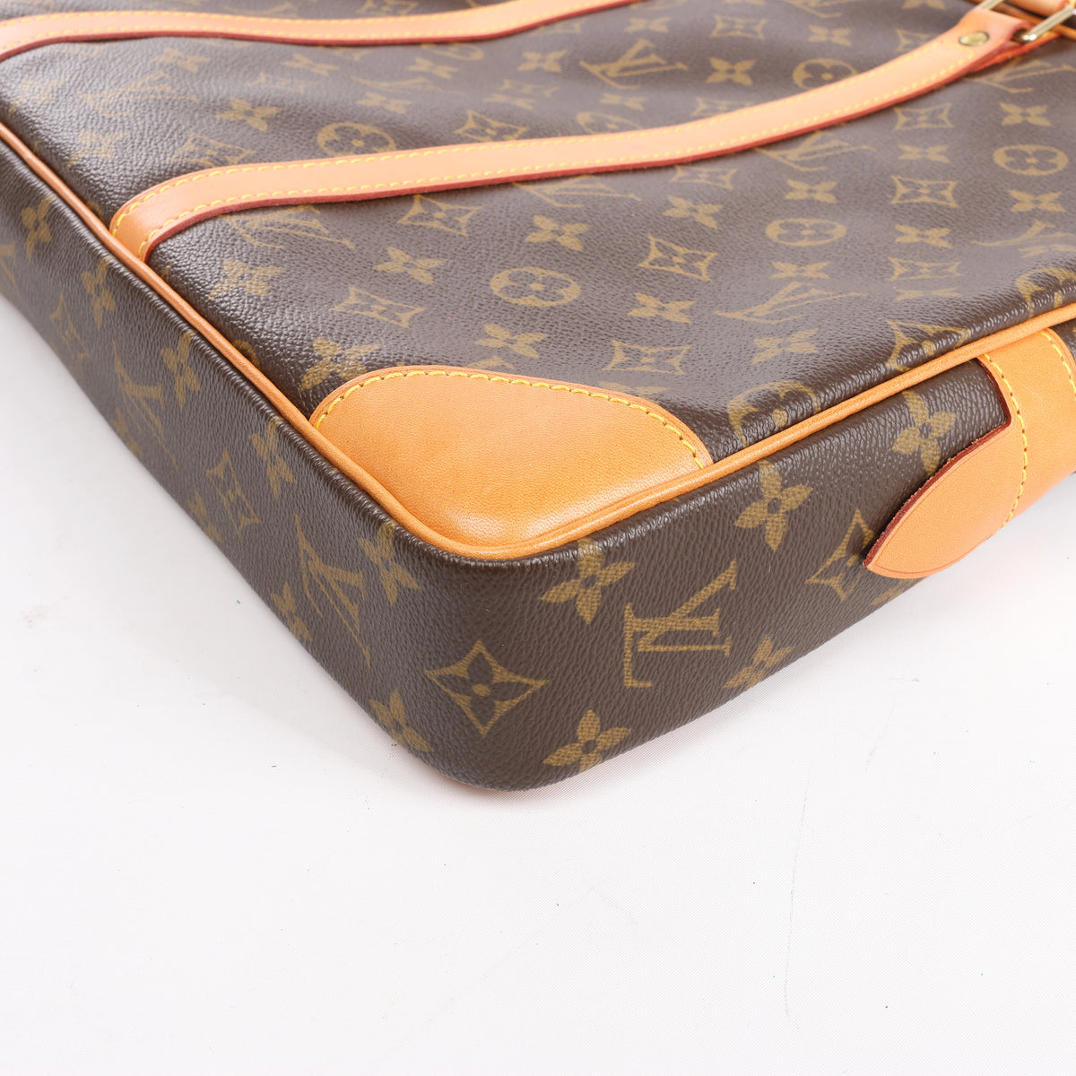 Louis Vuitton Porte Document Voyages Monogram Handbag in Brown M53361