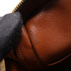 Louis Vuitton Porte Document Voyages Monogram Handbag in Brown M53361