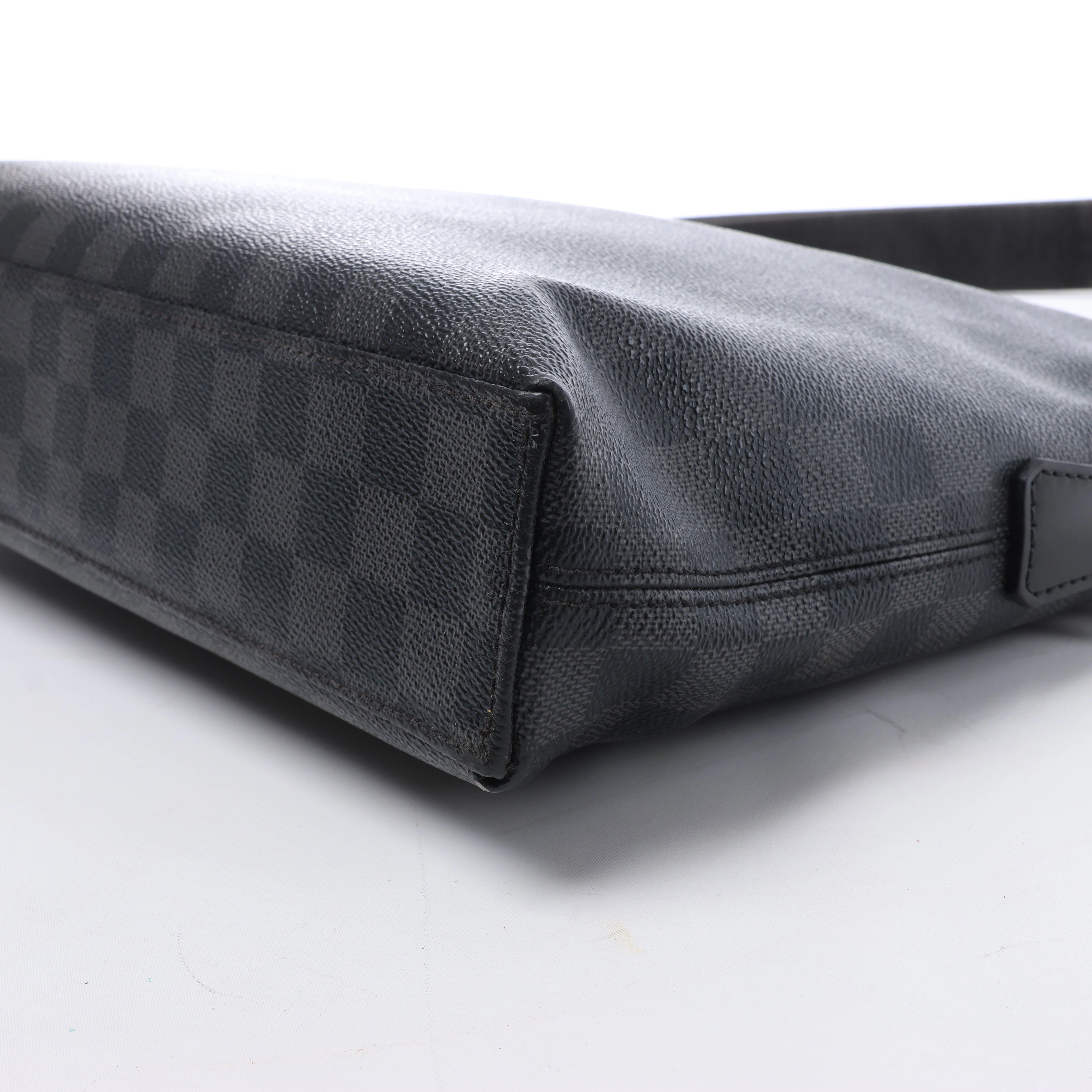 Louis Vuitton Porte Documents Jour Damier Graphite 2Way Handbag in Black N48224