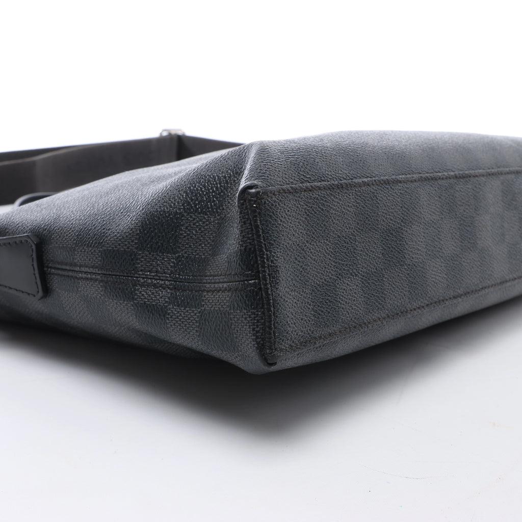 Louis Vuitton Porte Documents Jour Damier Graphite 2Way Handbag in Black N48224