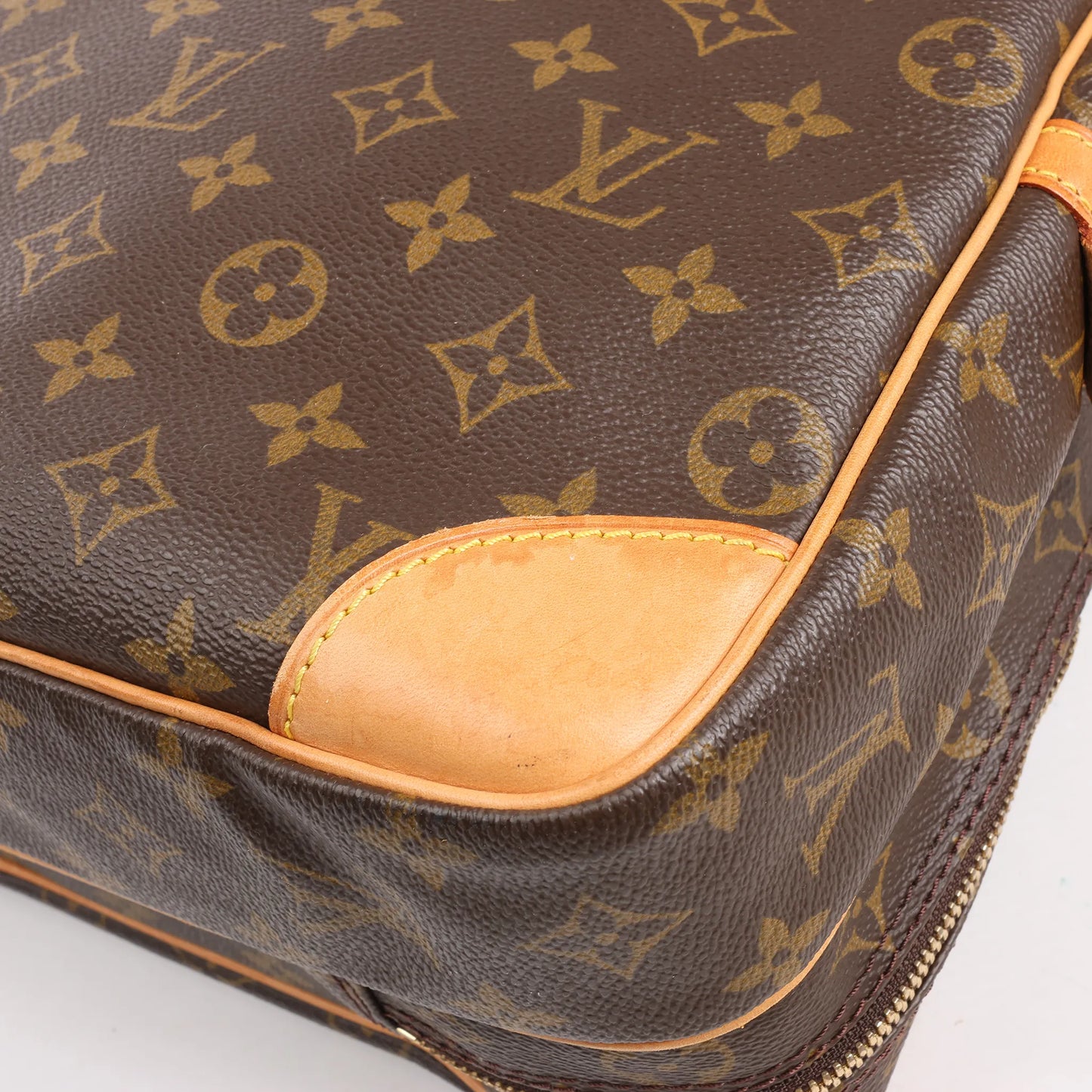 Louis Vuitton Monogram Canvas Porte Documents Voyage Handbag M53362