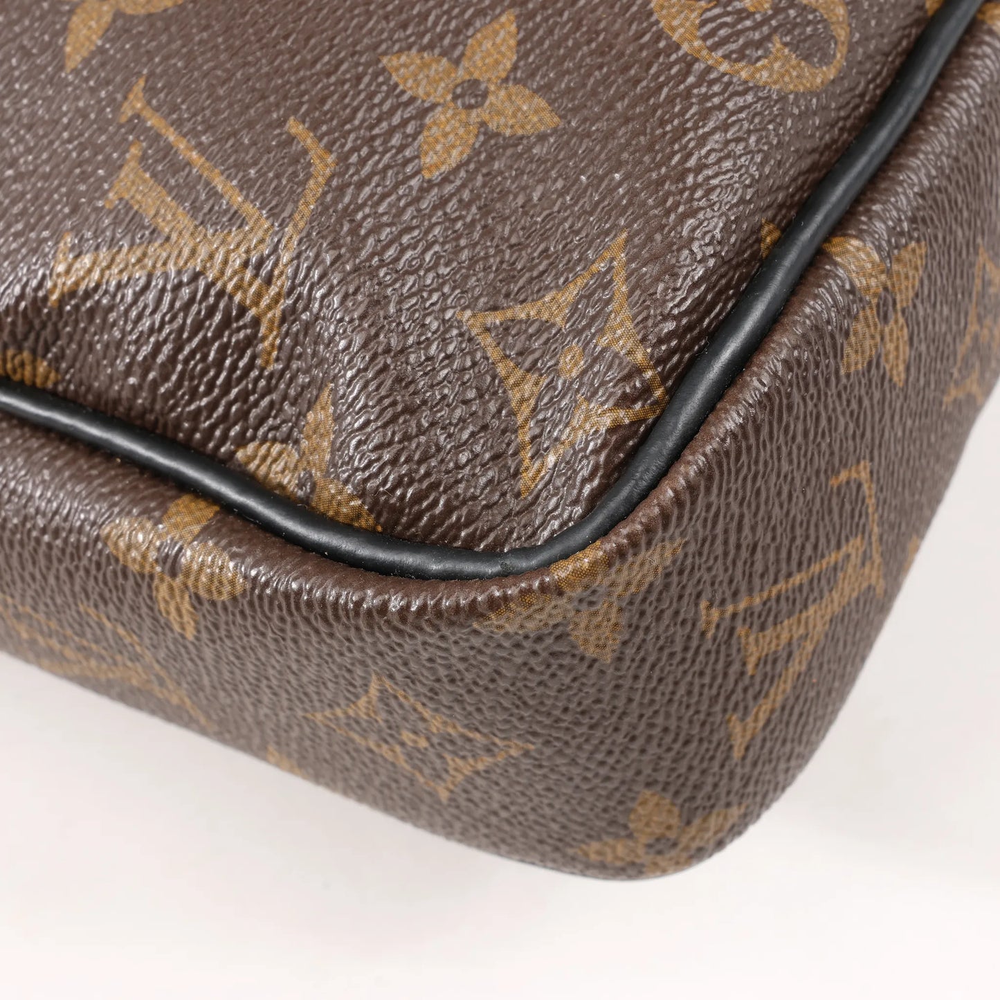 Louis Vuitton Damier Ebene Porte Documents Voyages PM Handbag in Brown M52005