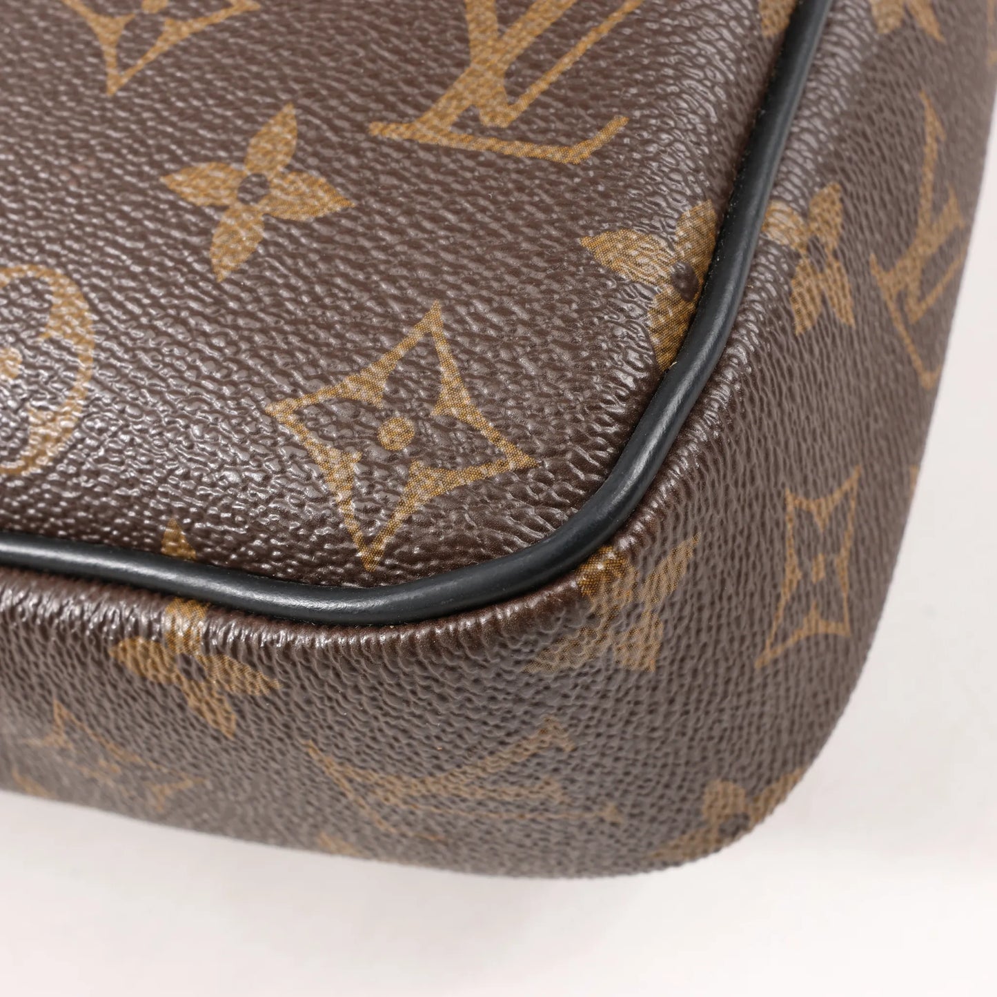 Louis Vuitton Damier Ebene Porte Documents Voyages PM Handbag in Brown M52005