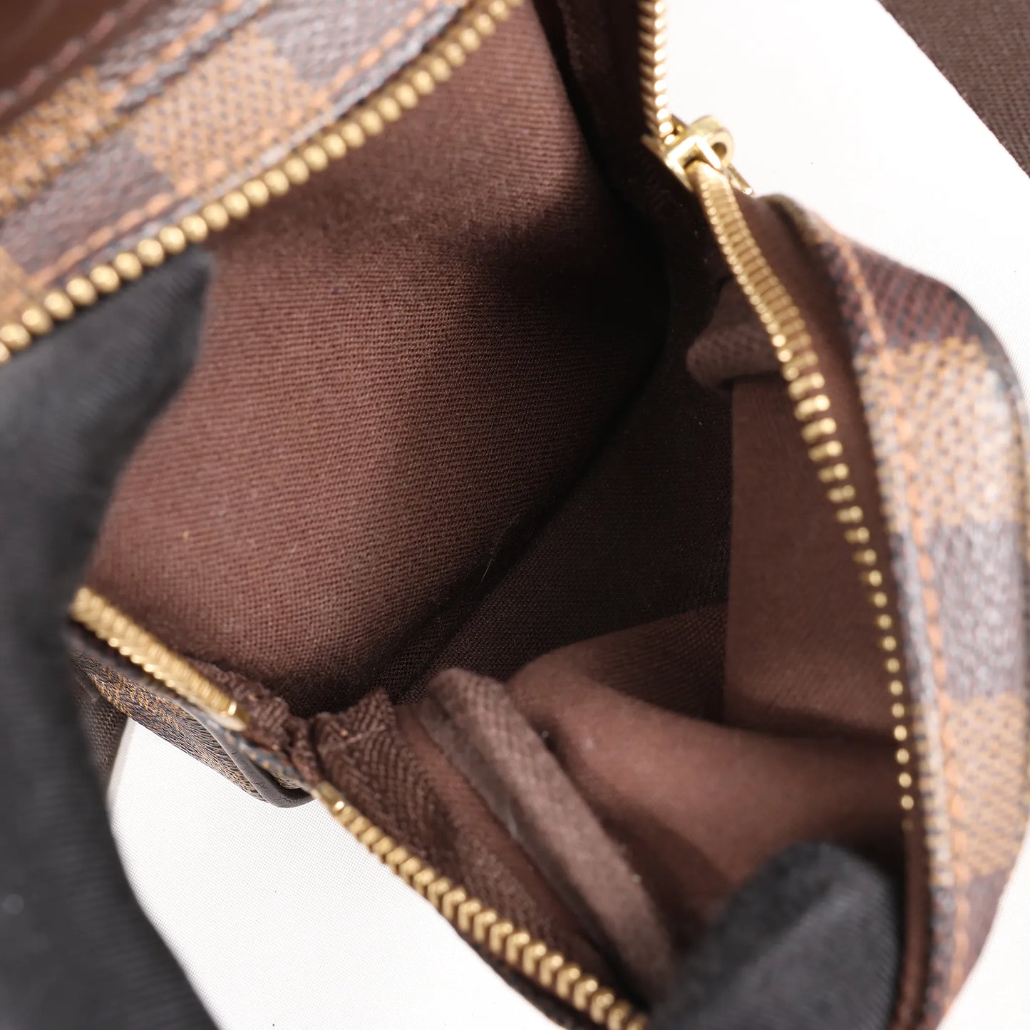 Louis Vuitton Damier Ebene Reporter Melville Crossbody Bag in Brown N51126