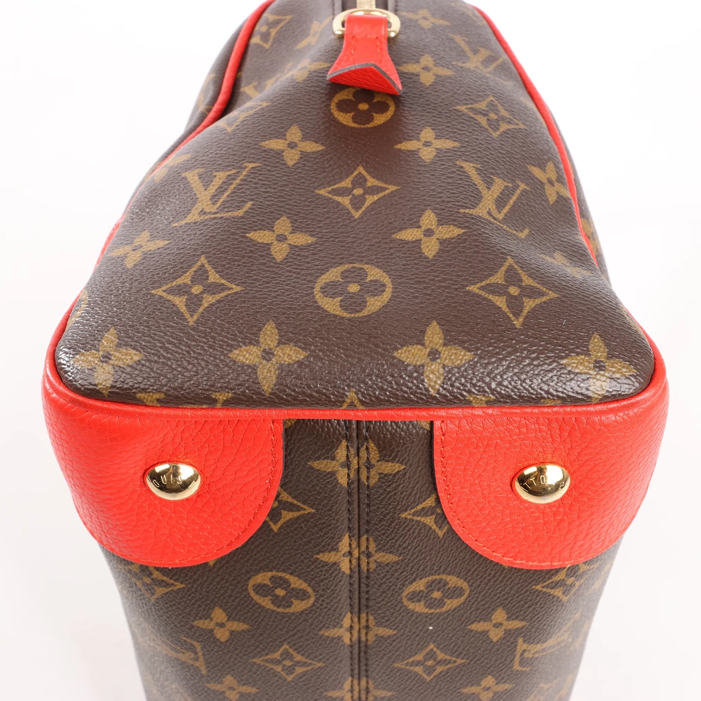 Louis Vuitton Retiro PM Monogram Canvas Handtasche in Braun x Rot M50057