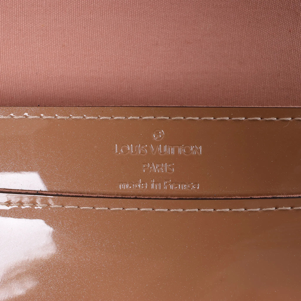 Louis Vuitton Louise Rose Velours Monogram Vernis Chain Clutch in Beige