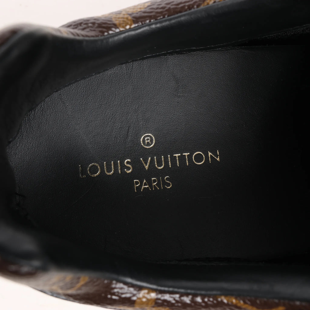 Louis Vuitton Runaway line 17 years Mesh Sneakers in Black, Size 38 EU