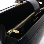Maletín Louis Vuitton Robusto de Cuero Taiga en Negro