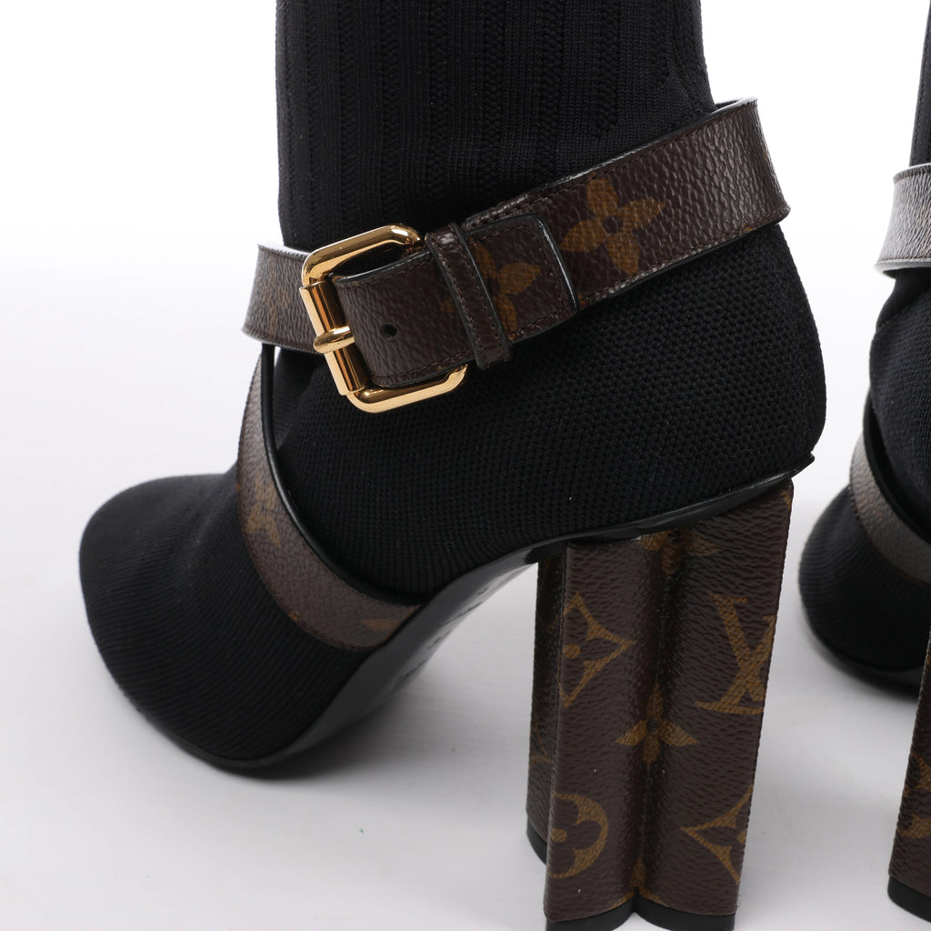 Botines Louis Vuitton Silhouette Lines de charol en negro BR0137, talla 37.5 EU