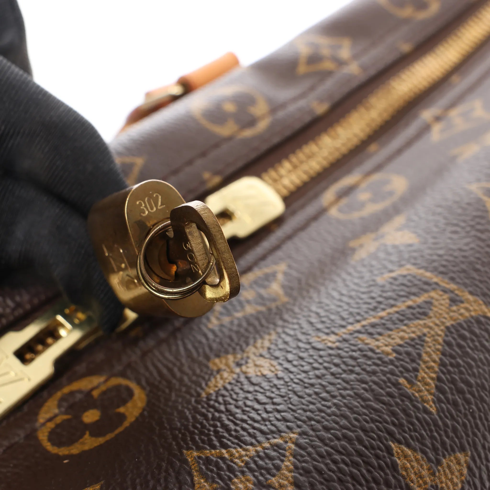 Louis Vuitton Sirius 50 Monogram Canvas Travel Bag in Brown M41406