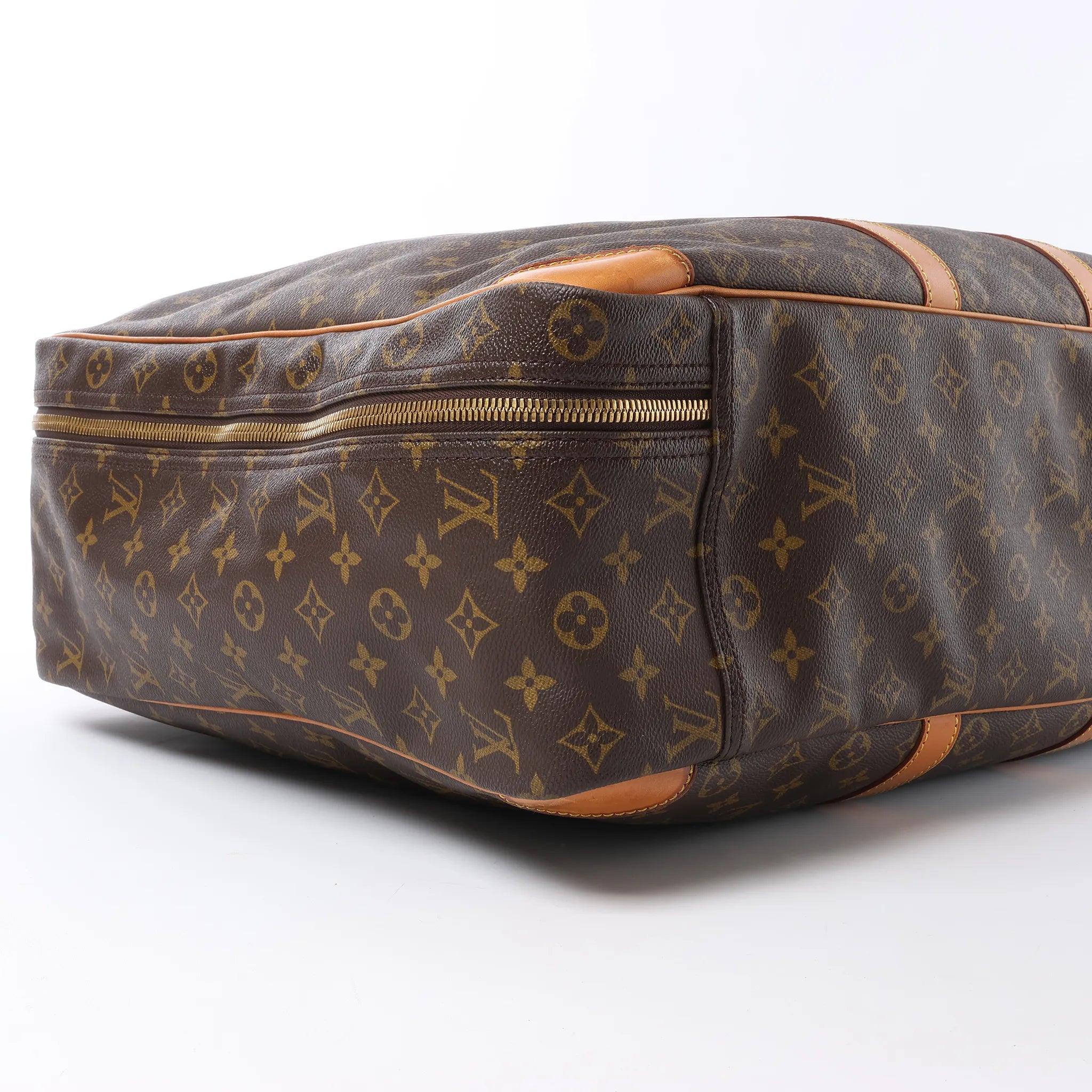 Louis Vuitton Sirius 55 Monogram Canvas Travel Bag in Brown M41404