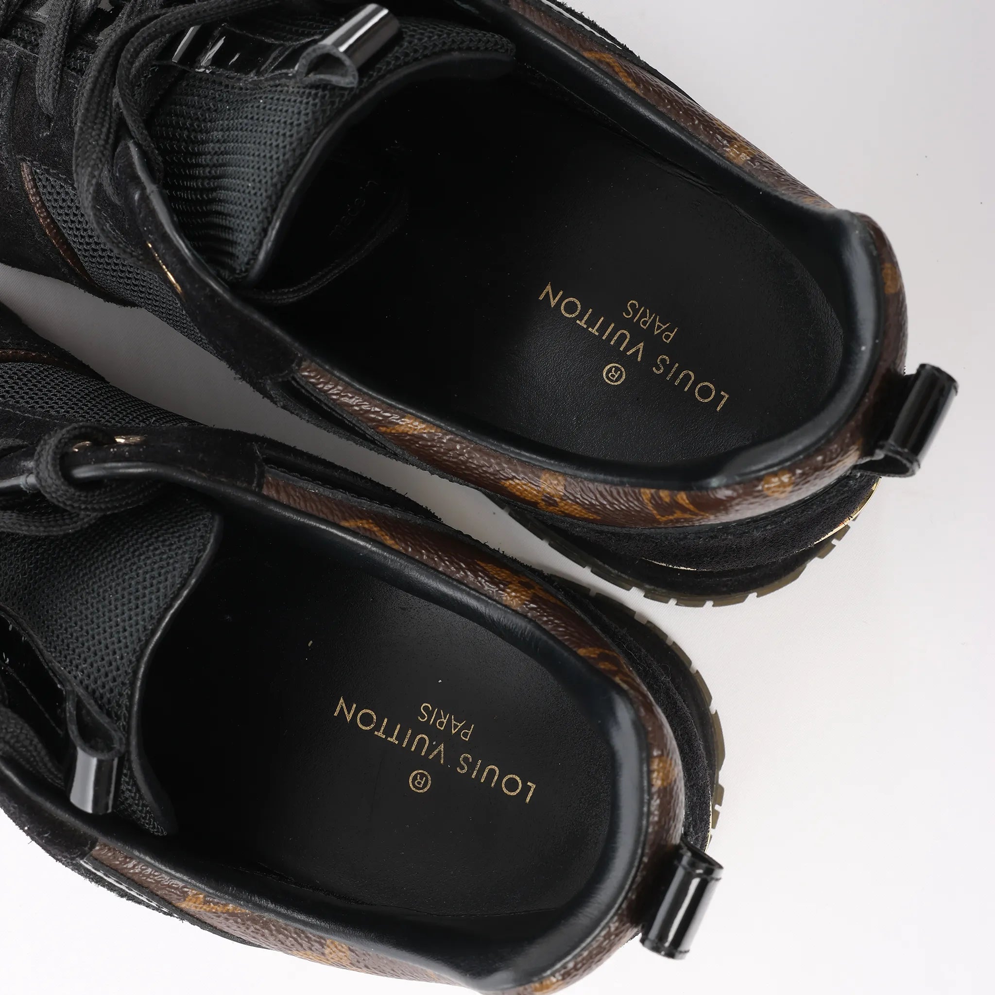 Louis Vuitton Runaway line 21 years Mesh x Leather Sneakers in Black, Size 40 EU