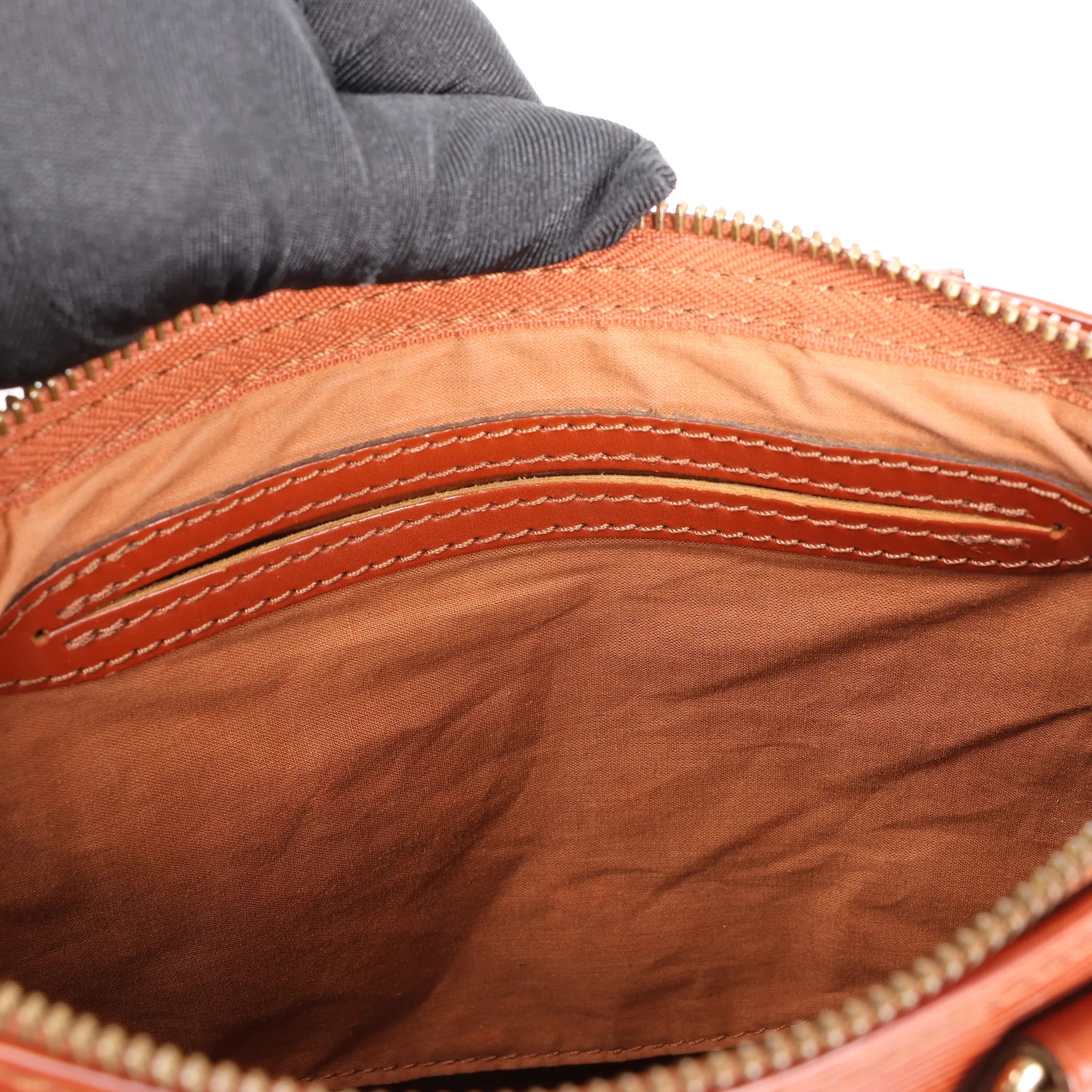 Louis Vuitton Speedy 25 Epi Leather Handbag in Brown M43013