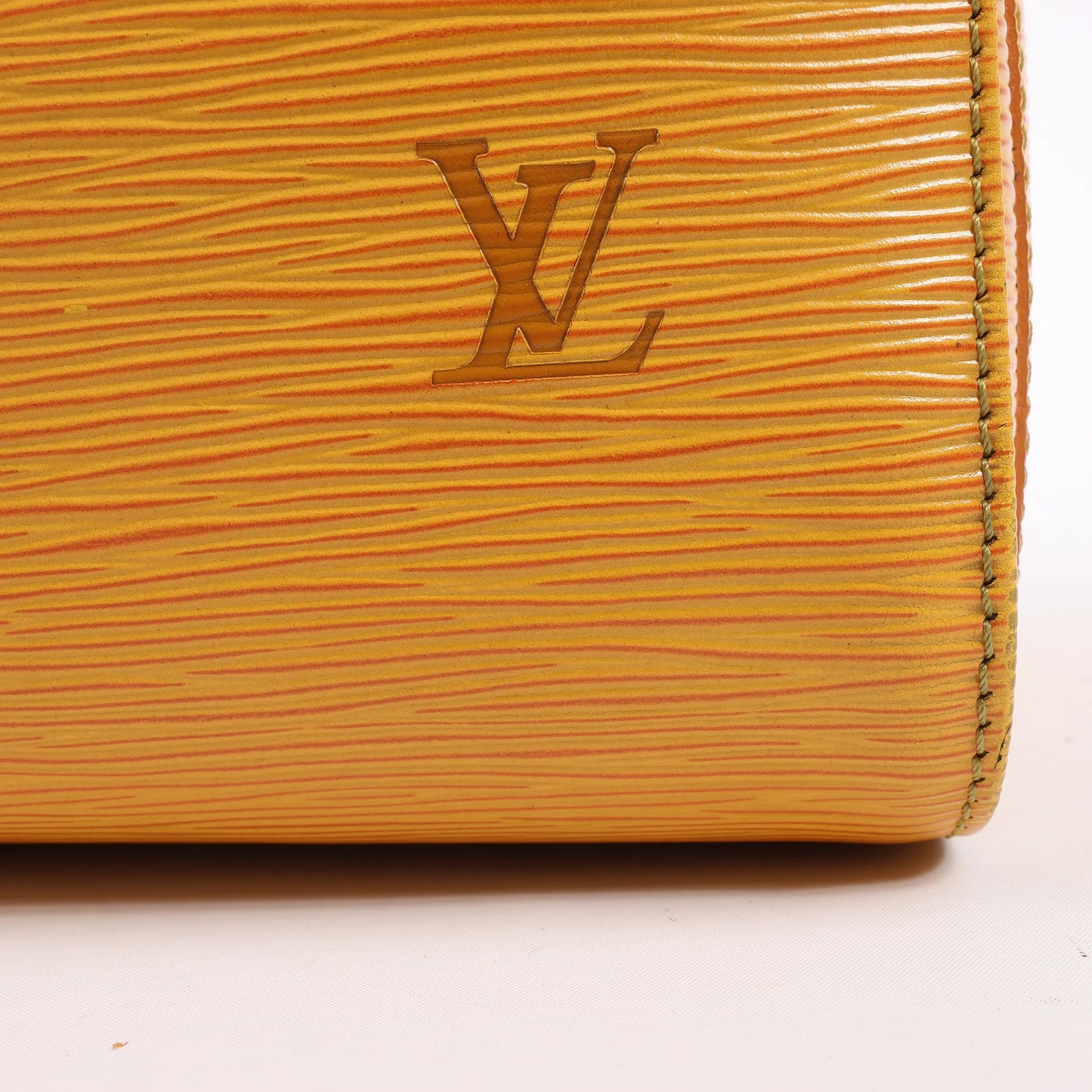 Louis Vuitton Speedy 25 en cuir épi jaune M43019