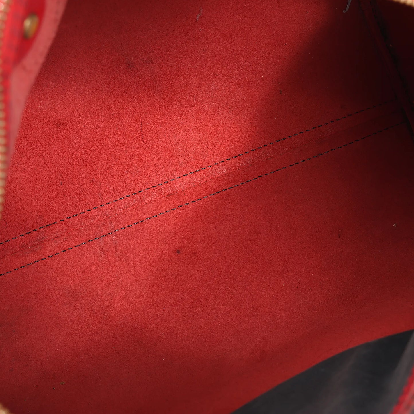 Louis Vuitton Epi leather Speedy 30 Handbag in Red M43007