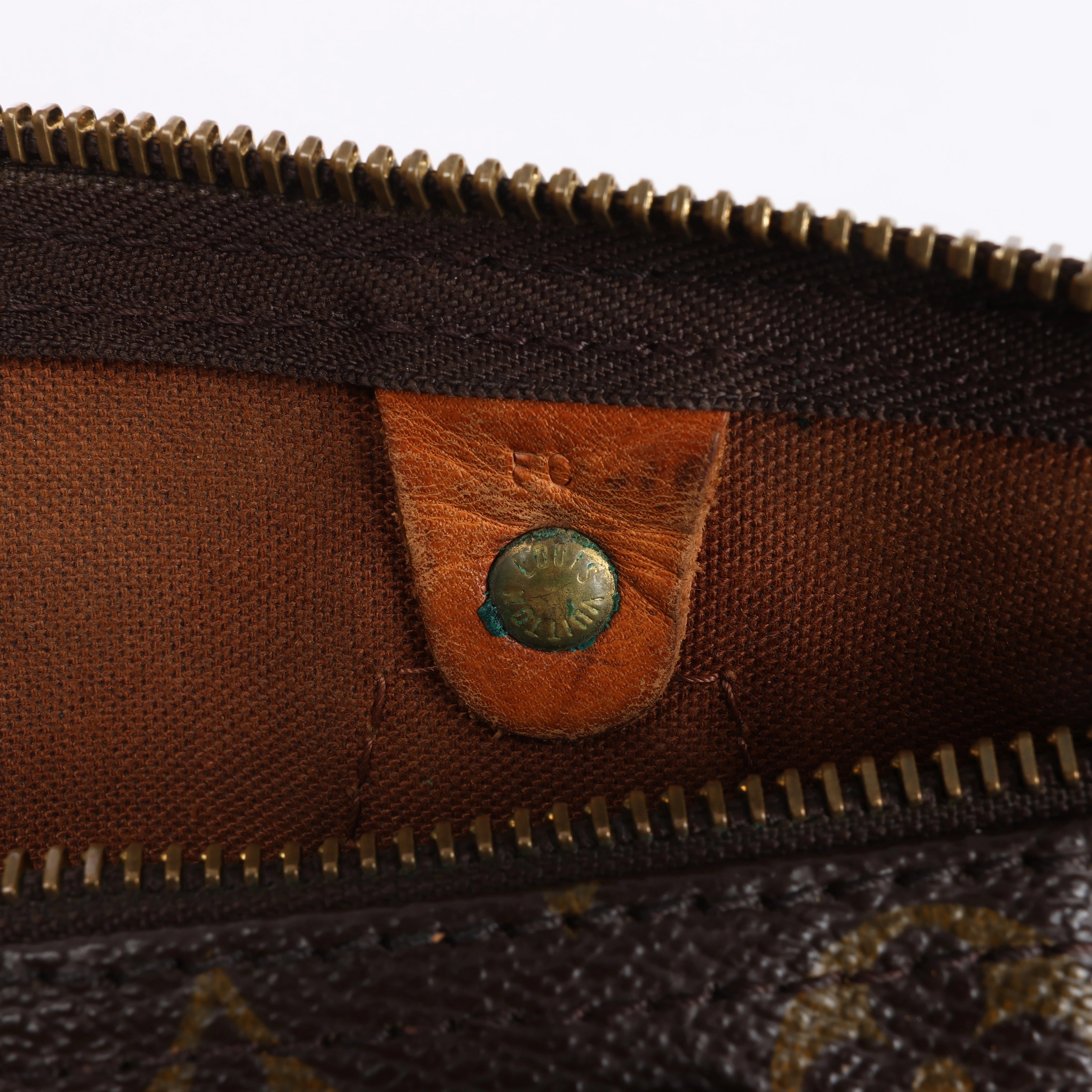 Louis Vuitton Speedy 30 Monogram Canvas Handbag in Brown M41526