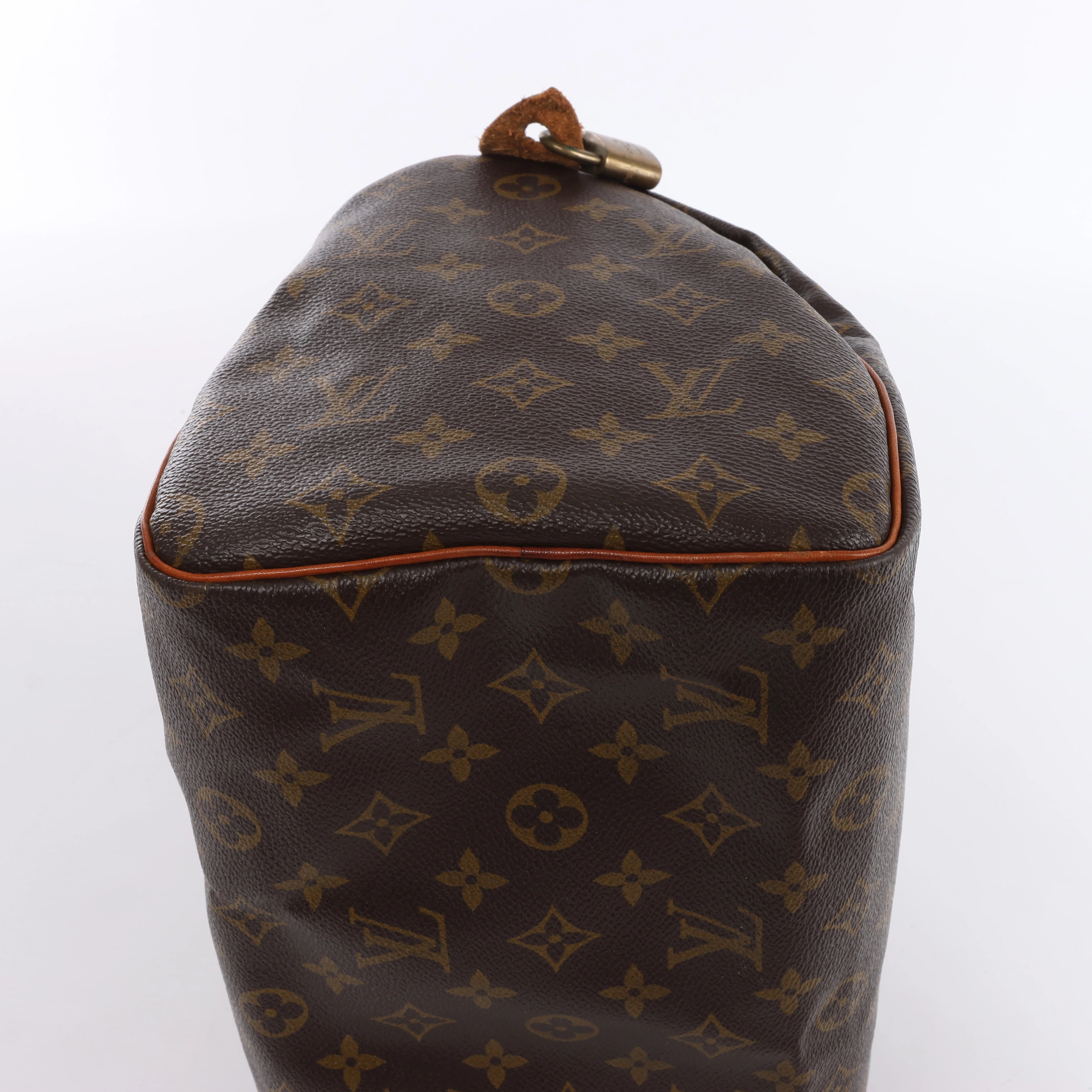 Louis Vuitton Speedy 30 Monogram Canvas Handbag in Brown M41526