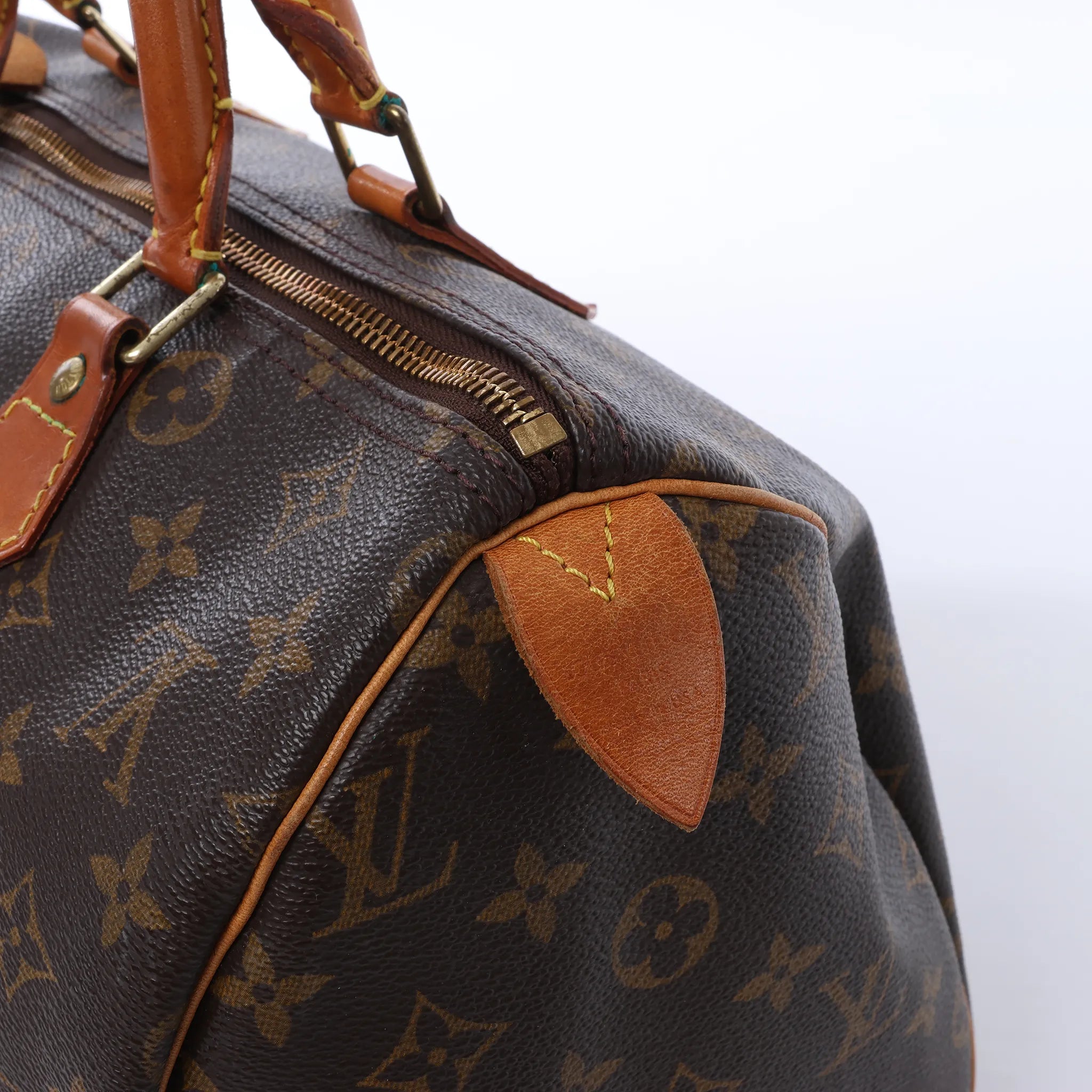 Louis Vuitton Speedy 30 Monogram Canvas Handbag in Brown M41526