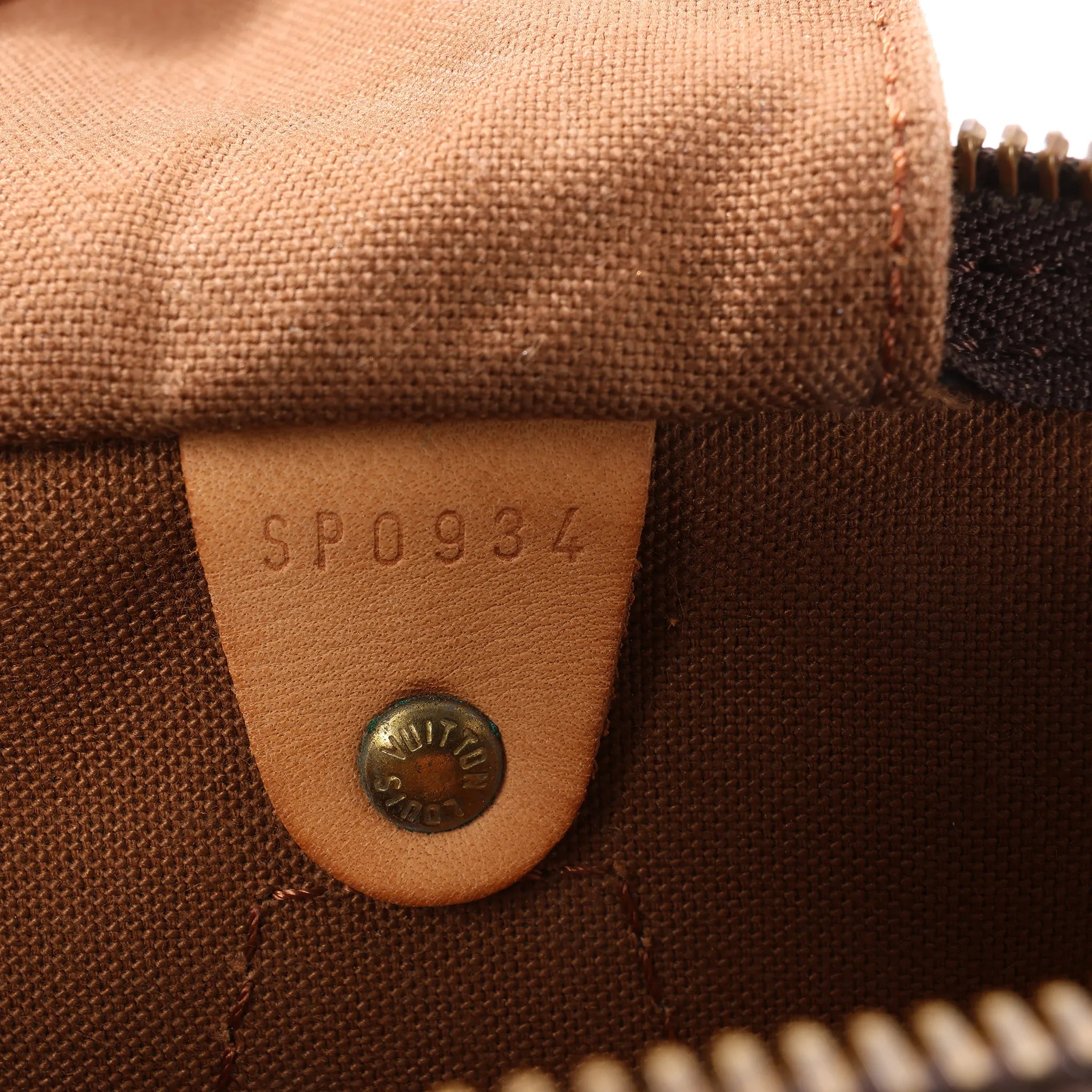 Louis Vuitton Speedy 30 Monogram Canvas Handbag in Brown M41526
