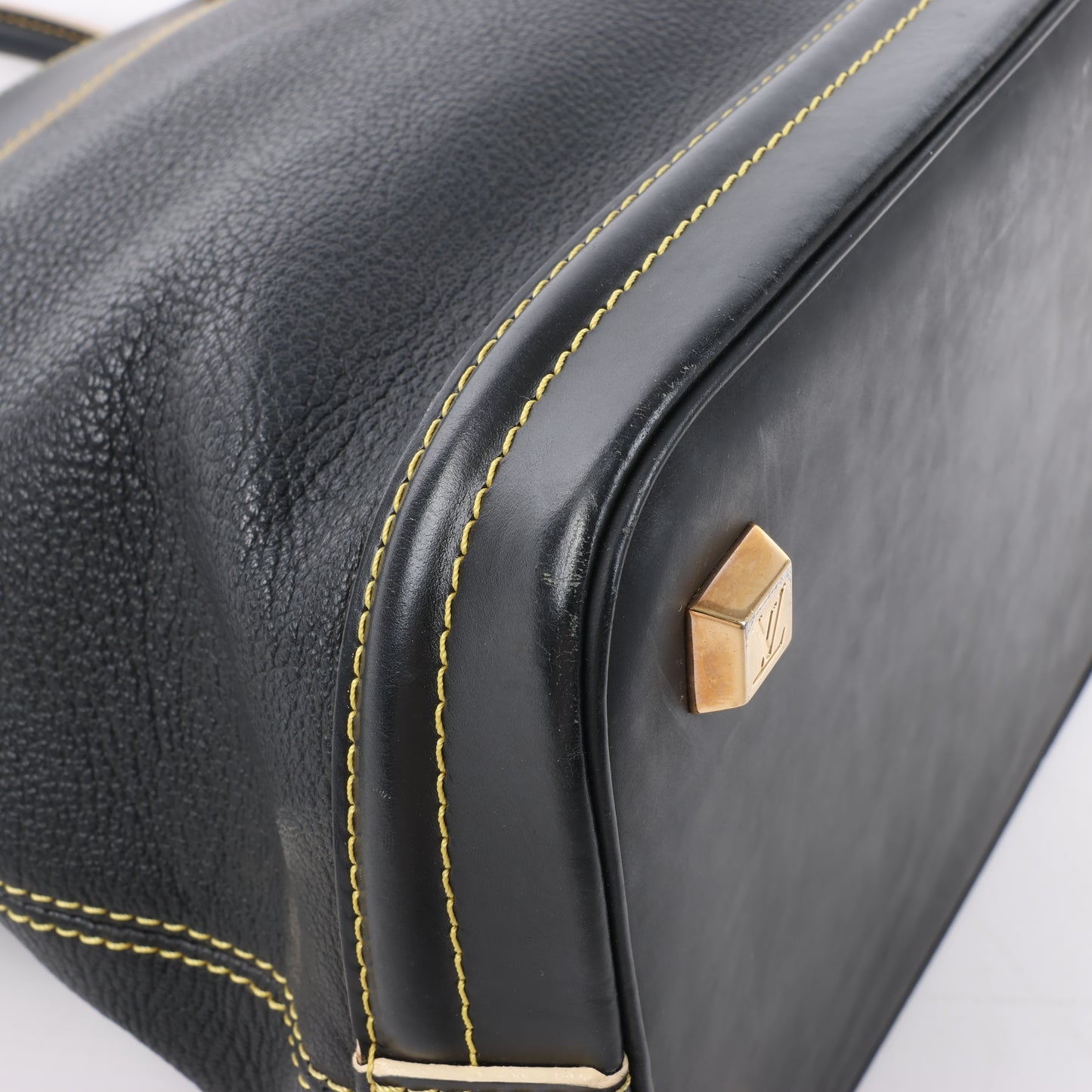 Louis Vuitton Suhali Lockit PM Handbag in Black M91875