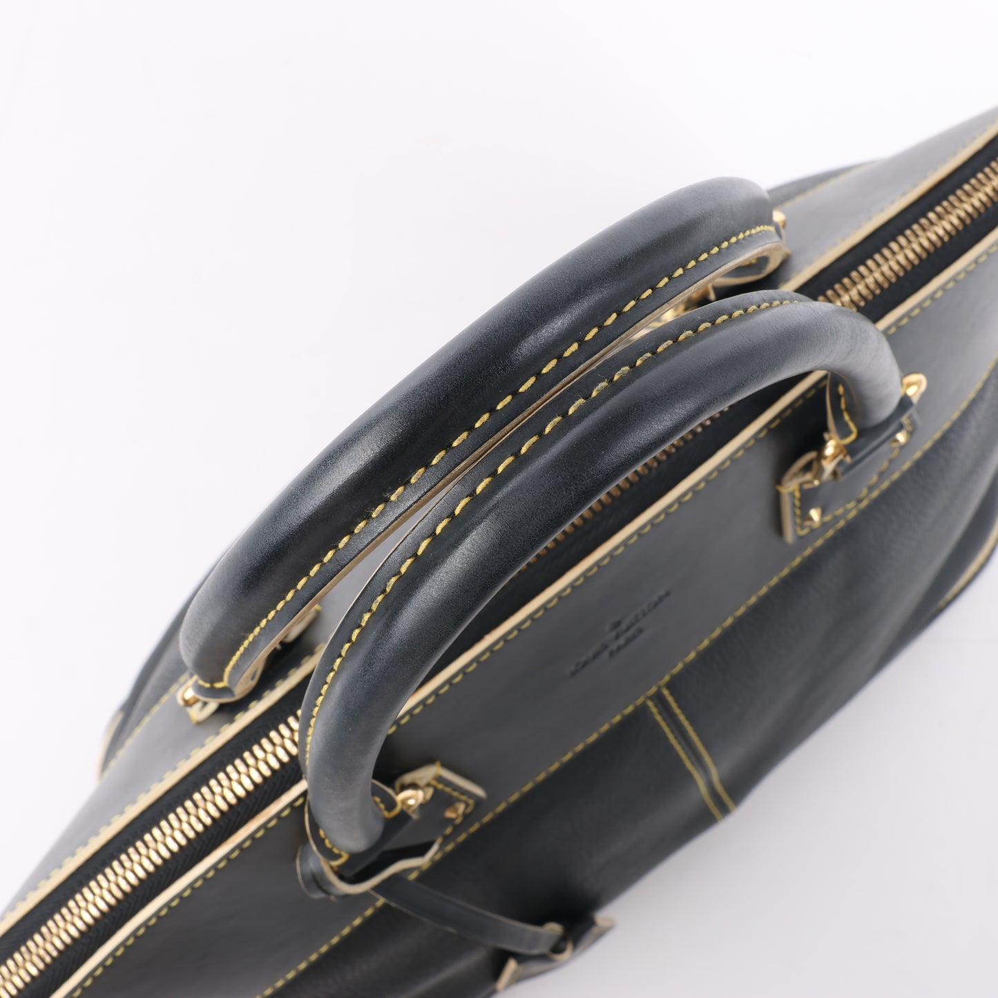 Louis Vuitton Suhali Lockit PM Handbag in Black M91875