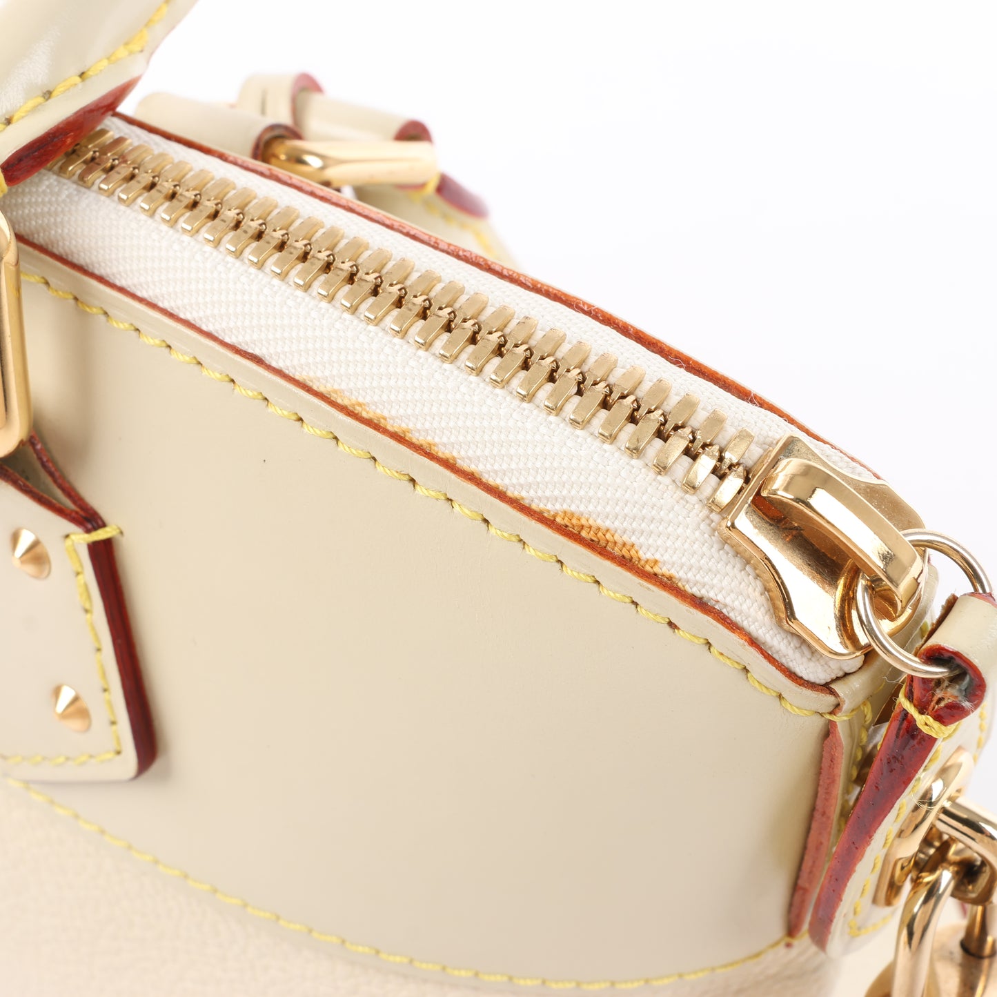 Louis Vuitton Suhali Lockit PM Handbag in Beige M91887