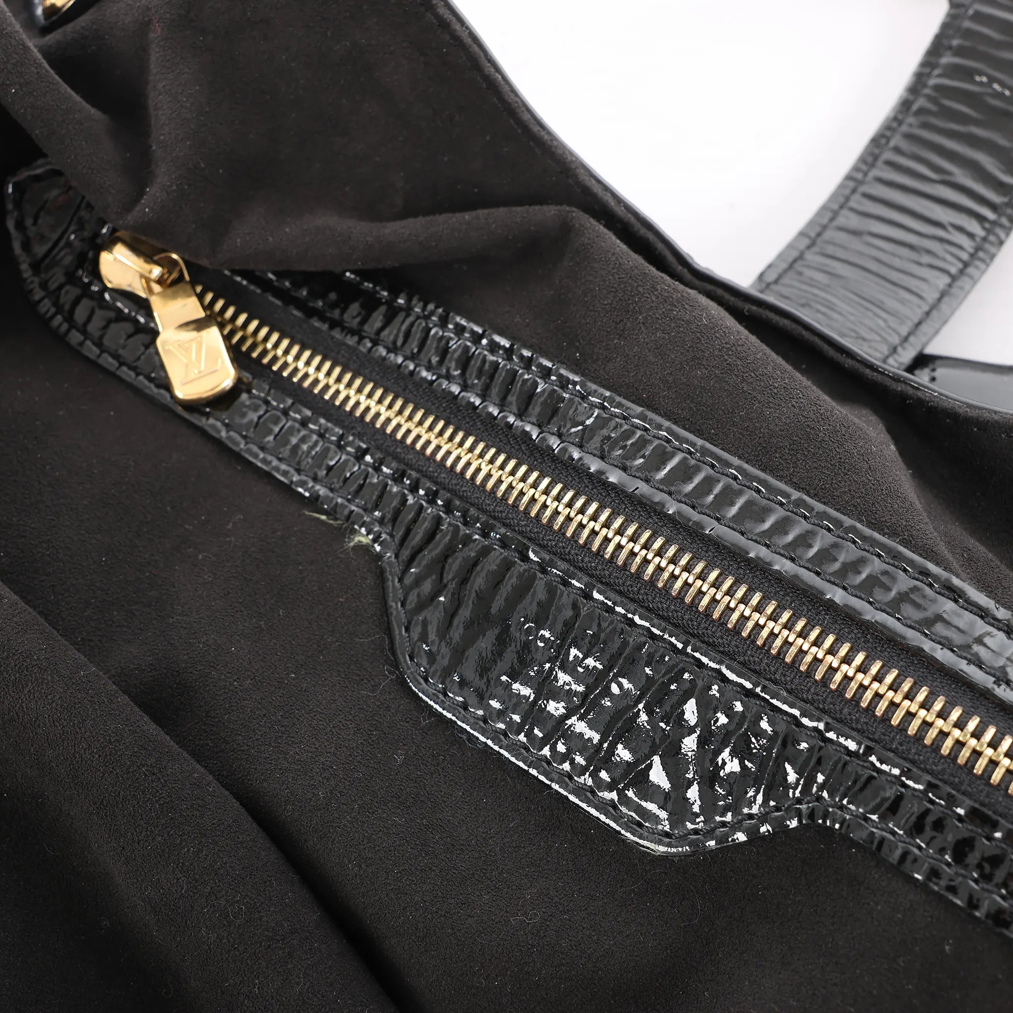 Louis Vuitton Surya XL Monogram Mahina Patent Leather Shoulder Bag in Black M95796