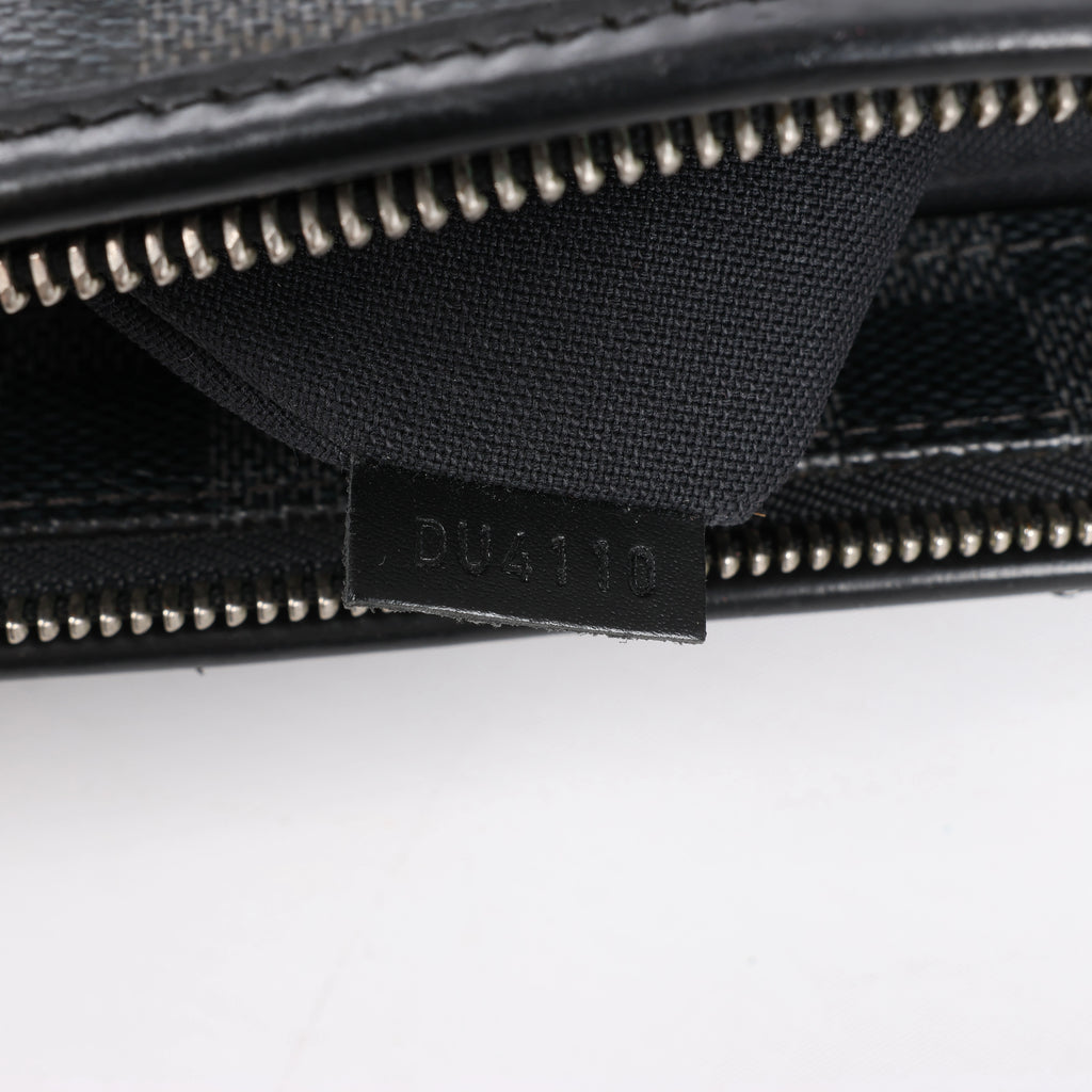 Bolso de mano Louis Vuitton Damier Graphite Tadao en negro