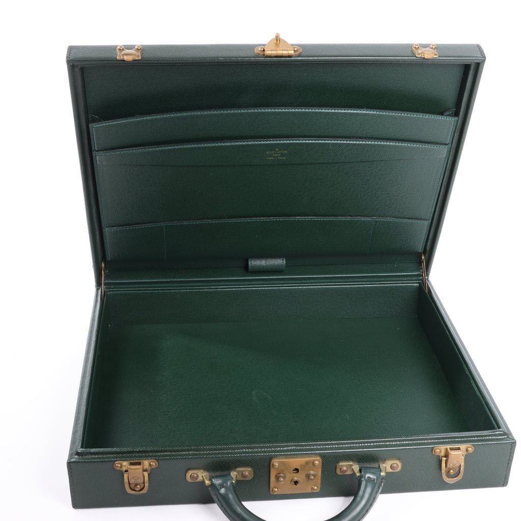 Louis Vuitton Taiga Diplomat Travel Bag in Green M30014