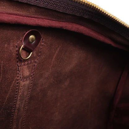 Louis Vuitton Taiga GM Kendall Travel bag in Burgundy