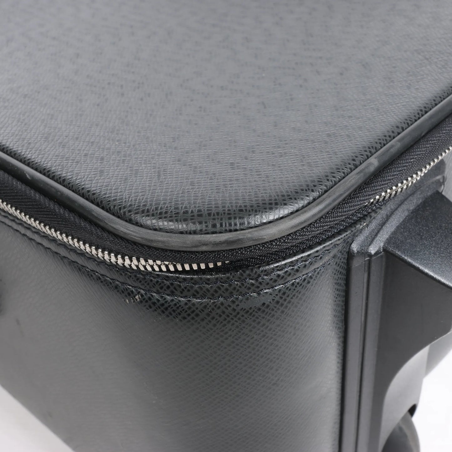 Louis Vuitton Pegase 55 Taiga Suitcase Travel Bag in Black M23312