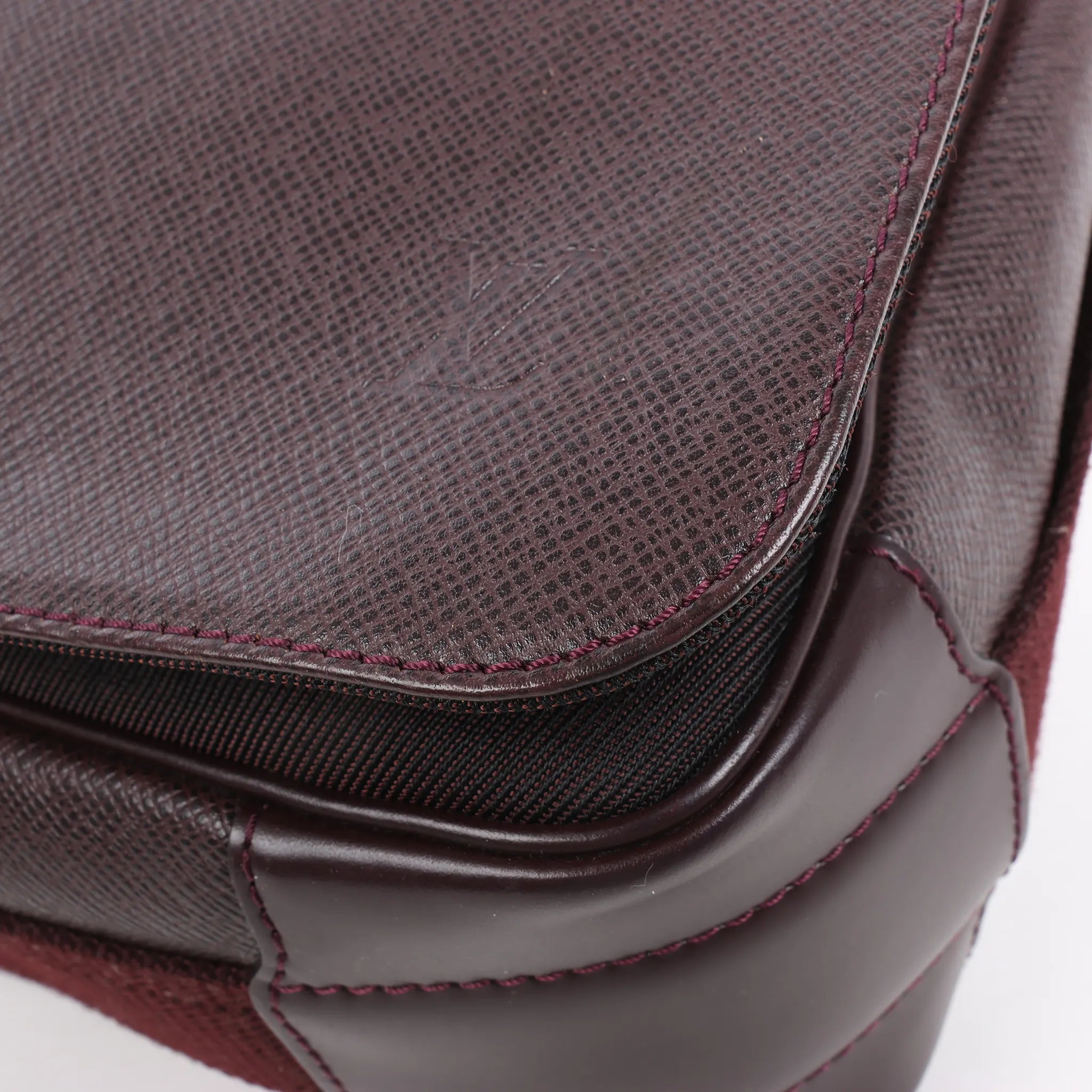Louis Vuitton Taiga Viktor Shoulder Bag in Burgundy M30146