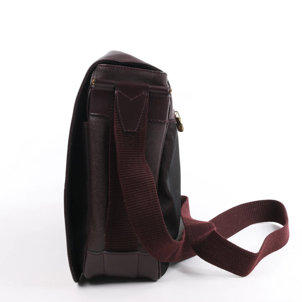 Louis Vuitton Taiga Viktor Shoulder Bag in Burgundy M30146