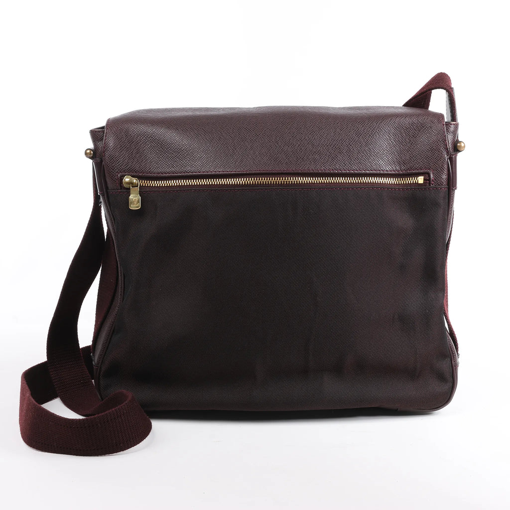 Louis Vuitton Taiga Viktor Shoulder Bag in Burgundy M30146