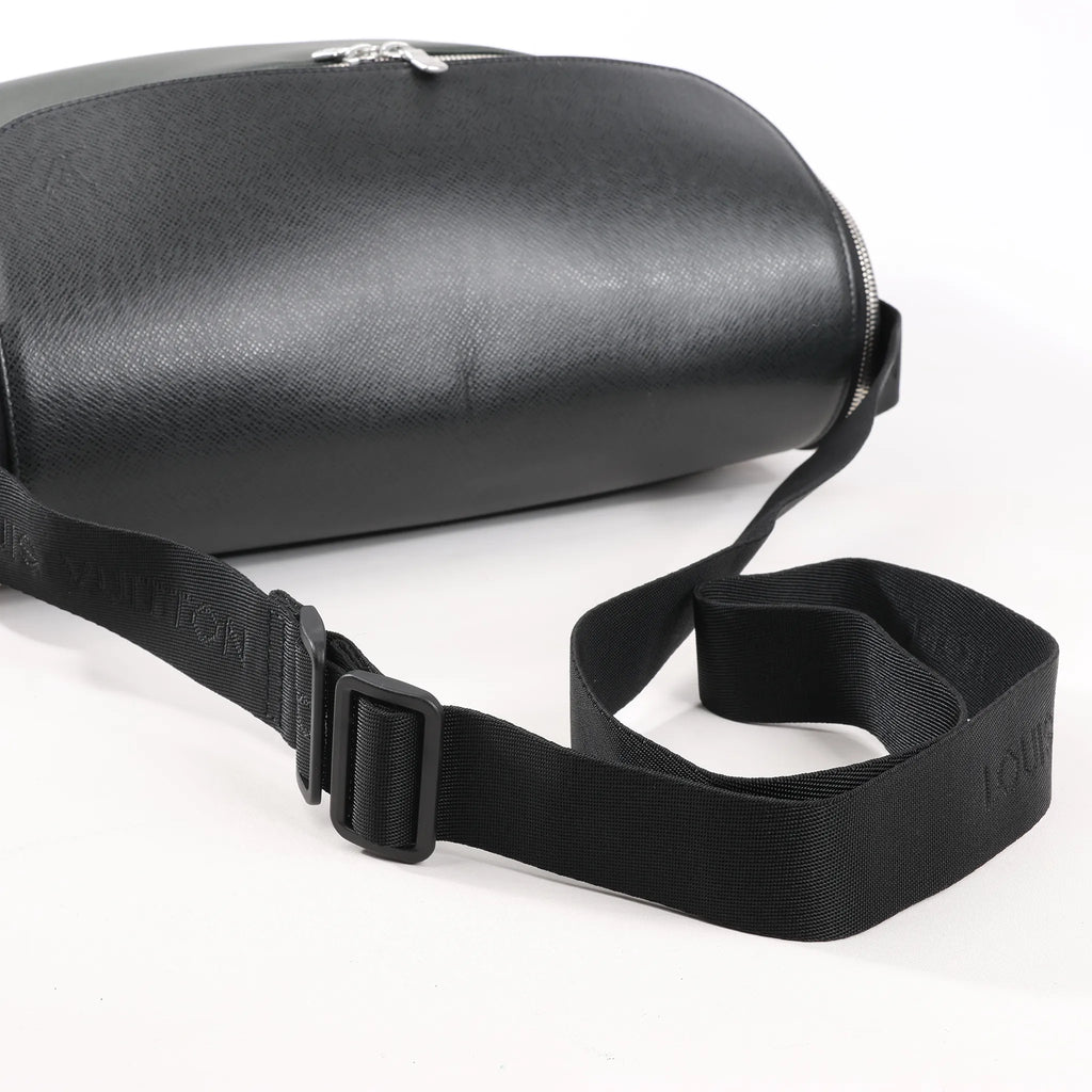 Louis Vuitton Taiga Taimyr Messenger Crossbody Bag in Black M30862