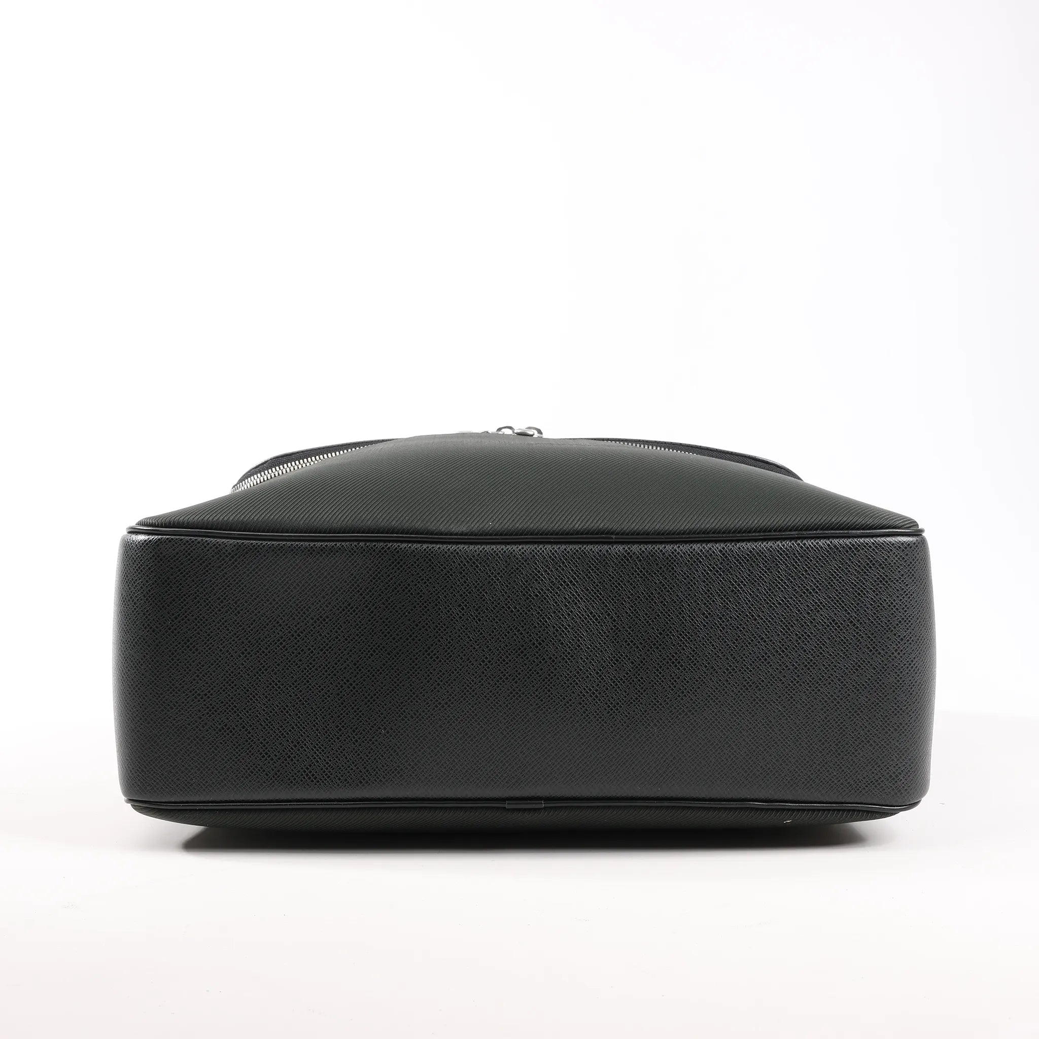 Louis Vuitton Taiga Taimyr Messenger Crossbody Bag in Black M30862