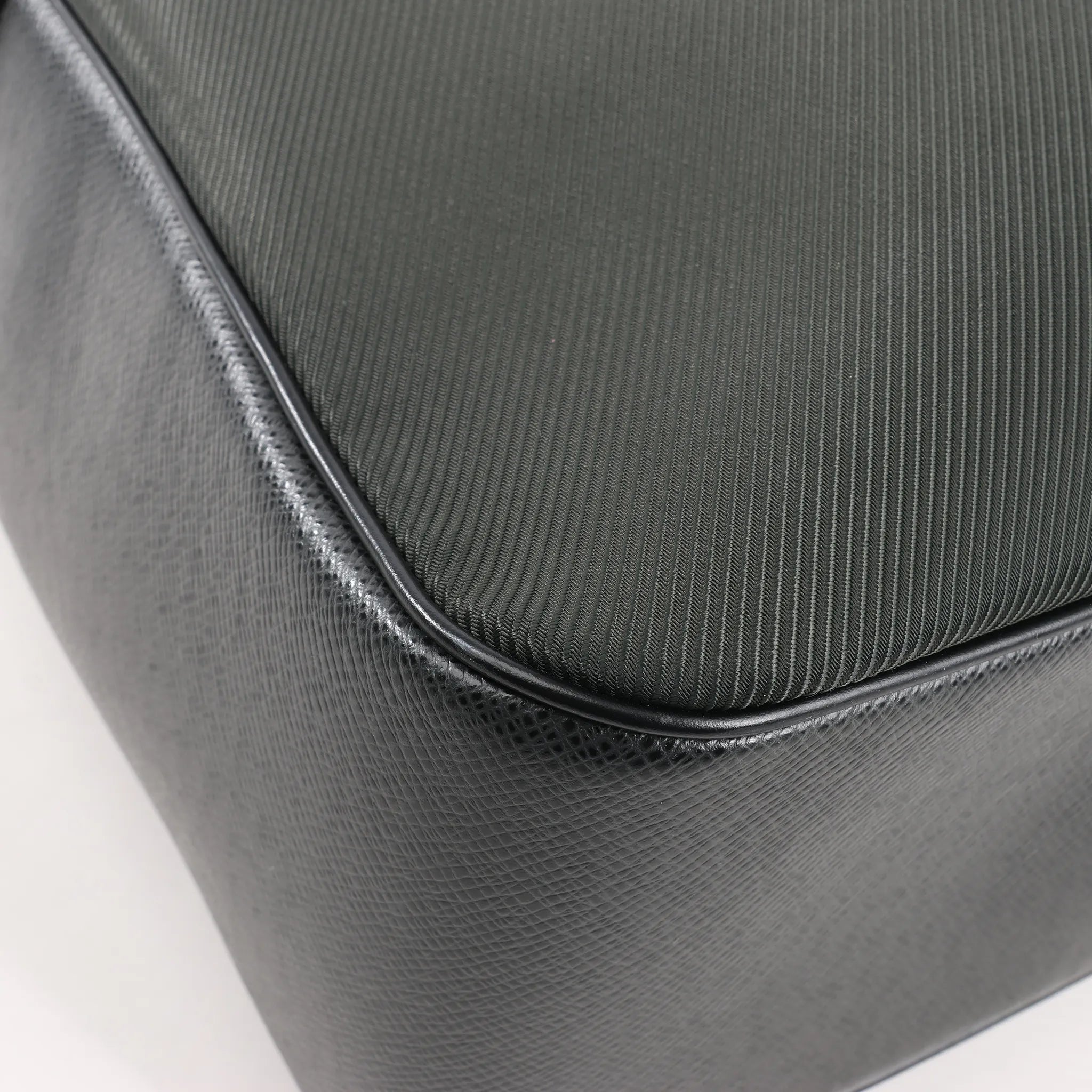 Louis Vuitton Taiga Taimyr Messenger Crossbody Bag in Black M30862
