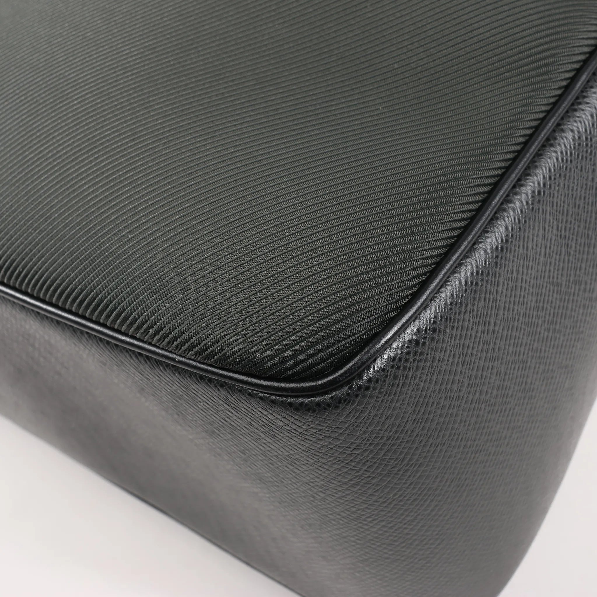 Louis Vuitton Taiga Taimyr Messenger Crossbody Bag in Black M30862